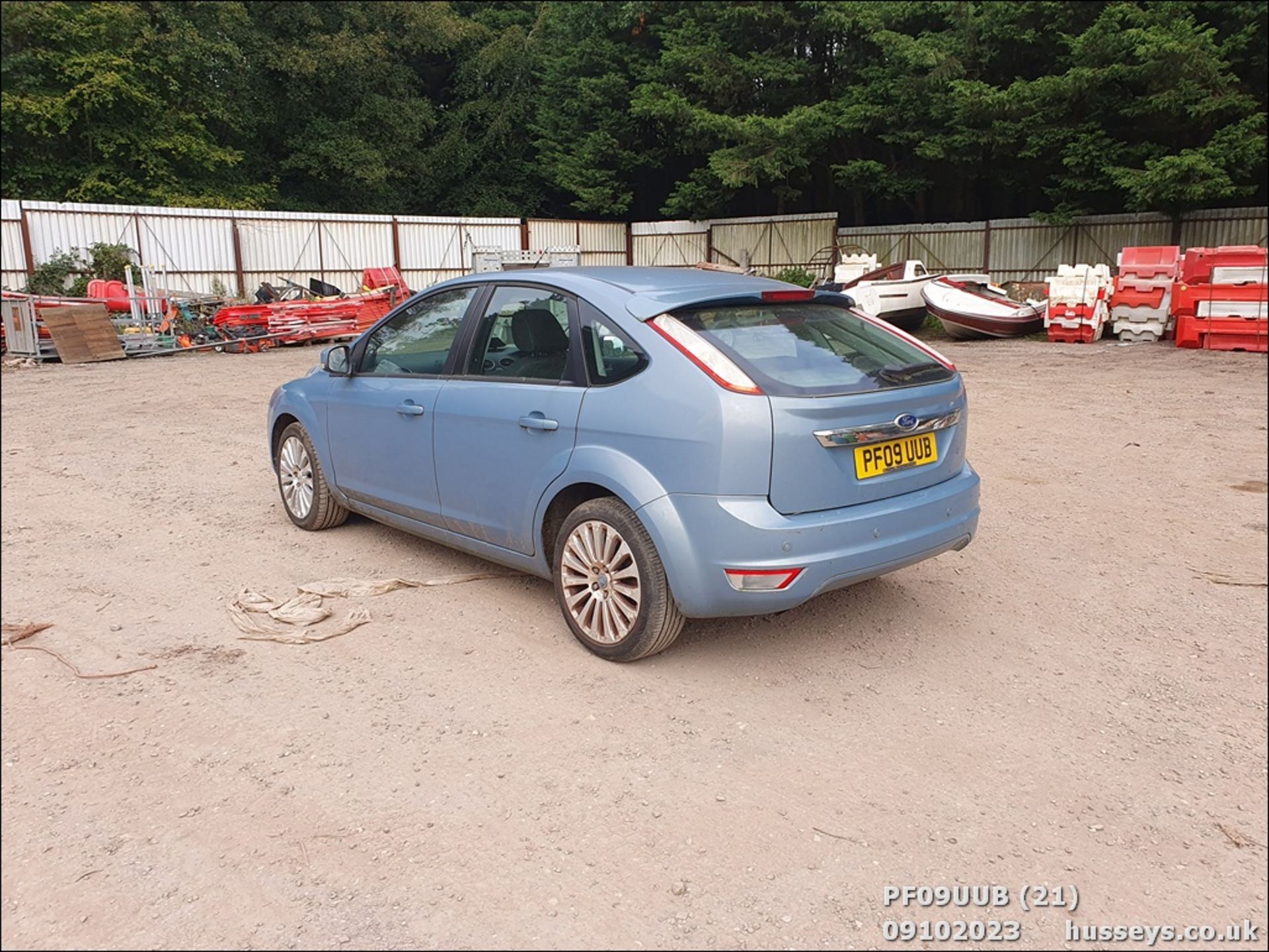 09/09 FORD FOCUS TITANIUM TD 115 - 1753cc 5dr Hatchback (Blue) - Image 22 of 63