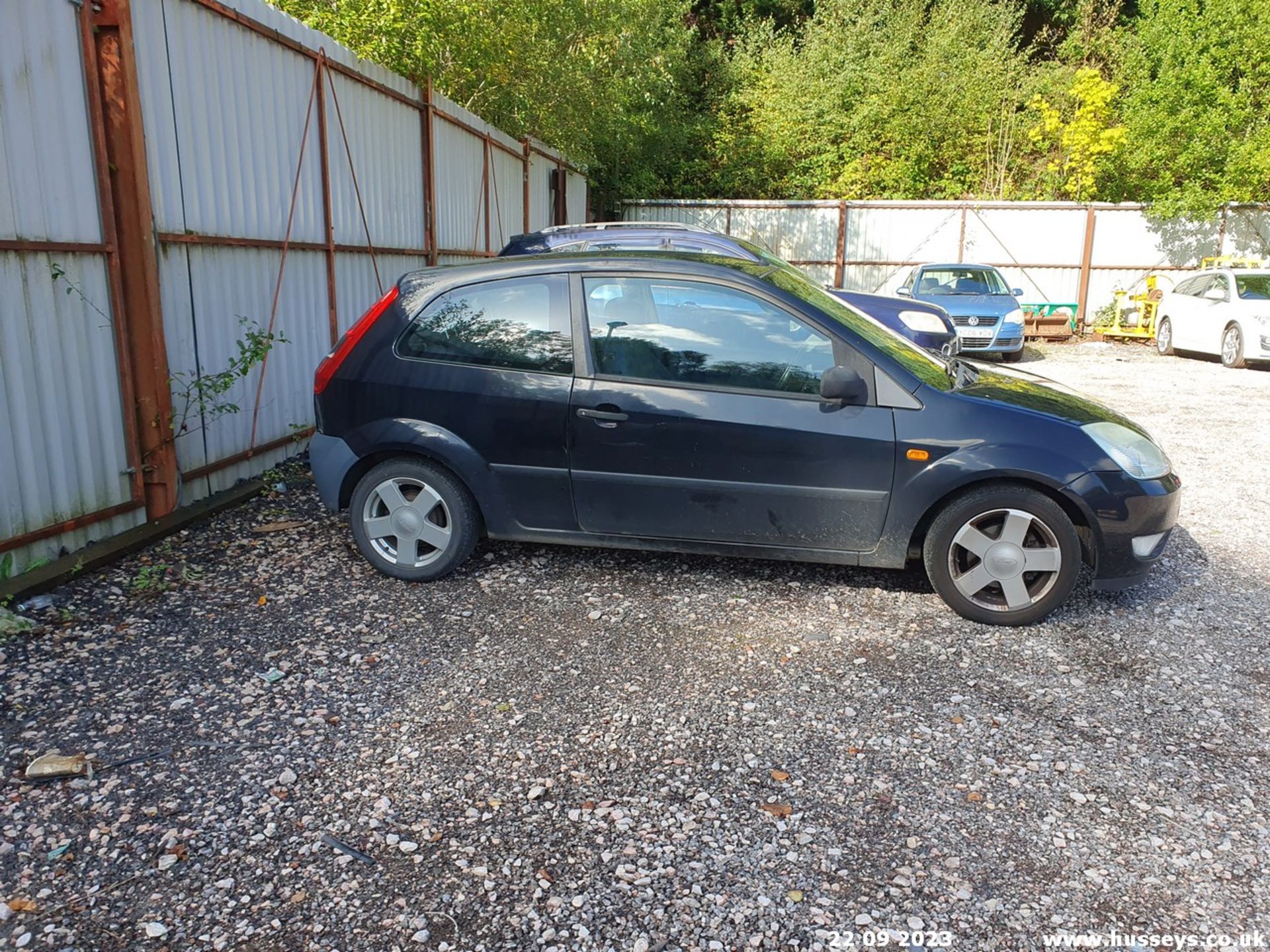 05/54 FORD FIESTA ZETEC - 1388cc 3dr Hatchback (Black) - Image 7 of 45