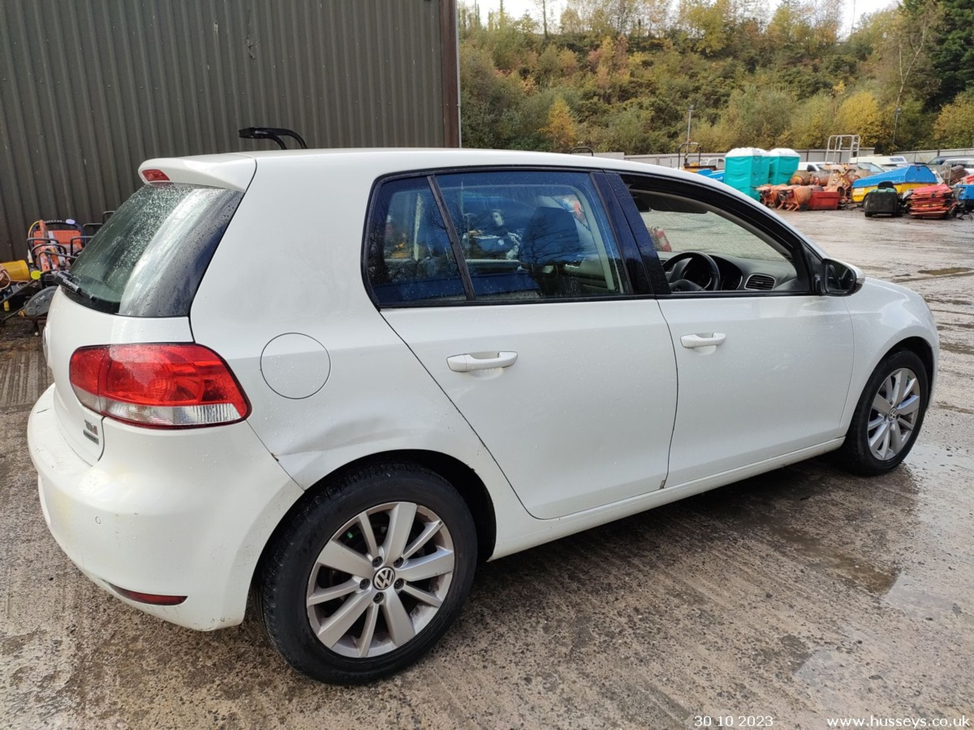 12/61 VOLKSWAGEN GOLF MATCH TDI BLUETECH - 1598cc 5dr Hatchback (White, 160k) - Image 29 of 42