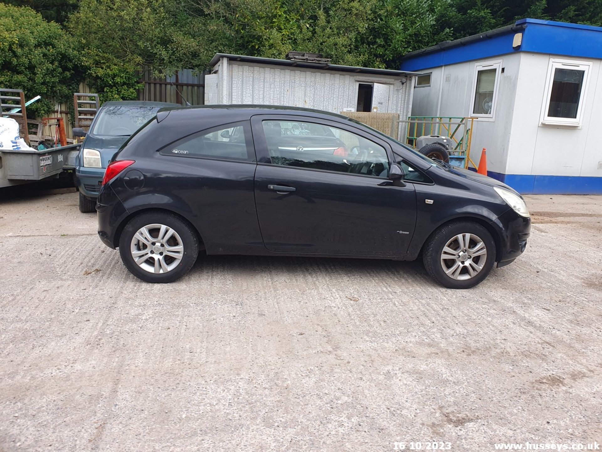 08/58 VAUXHALL CORSA BREEZE CDTI - 1248cc 3dr Hatchback (Black) - Image 11 of 22