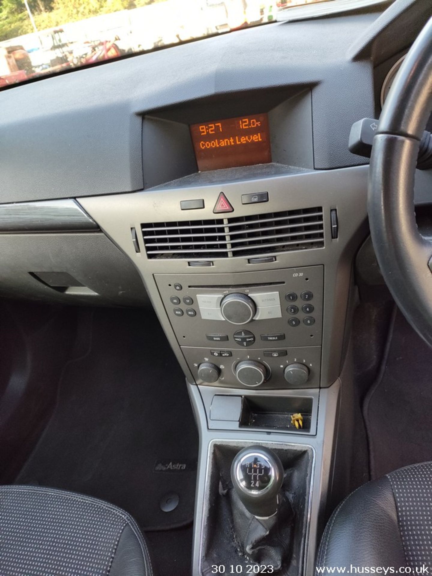 05/05 VAUXHALL ASTRA DESIGN TWINPORT - 1598cc 5dr Hatchback (Grey, 128k) - Image 36 of 37