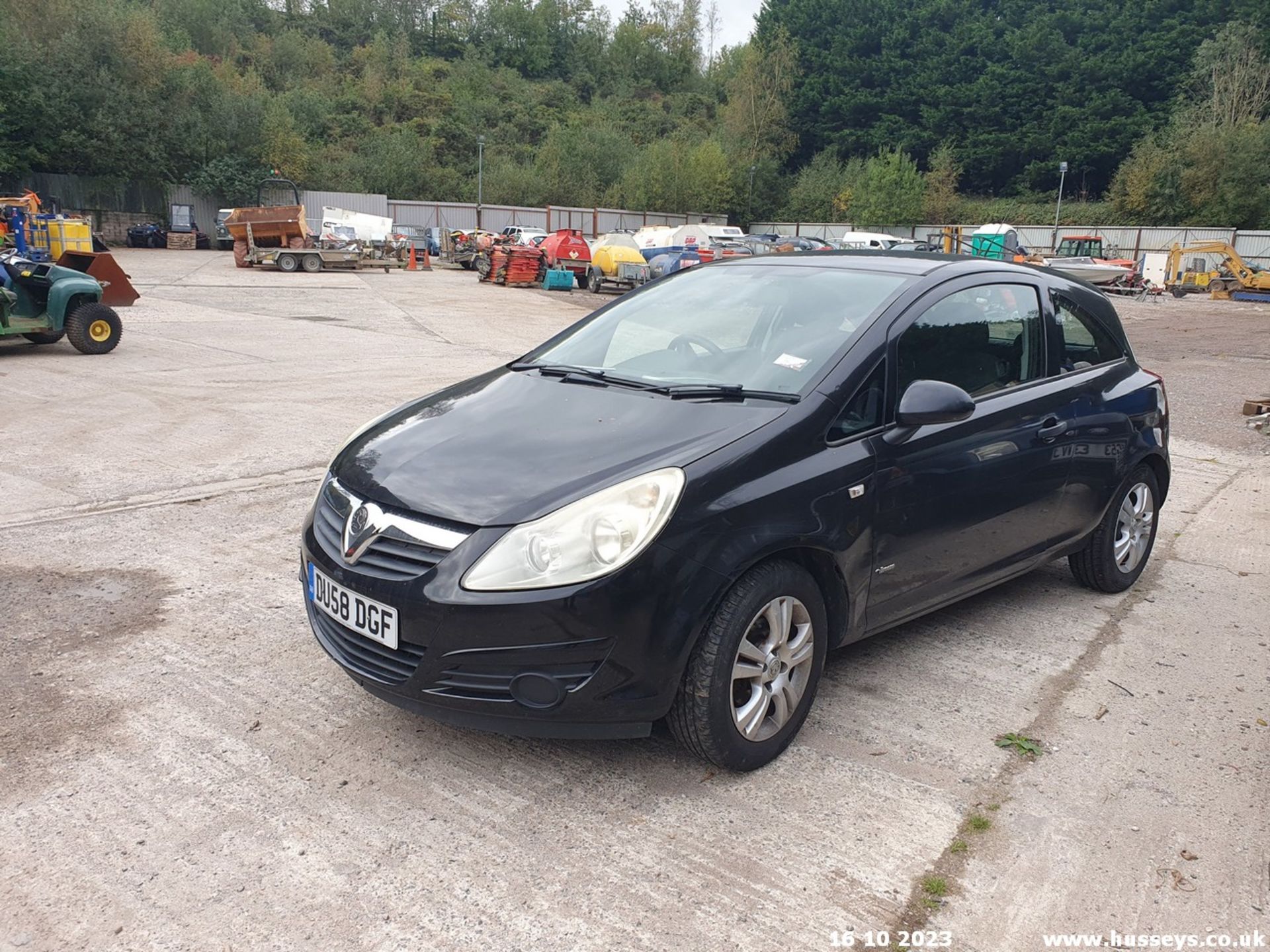 08/58 VAUXHALL CORSA BREEZE CDTI - 1248cc 3dr Hatchback (Black) - Image 3 of 22