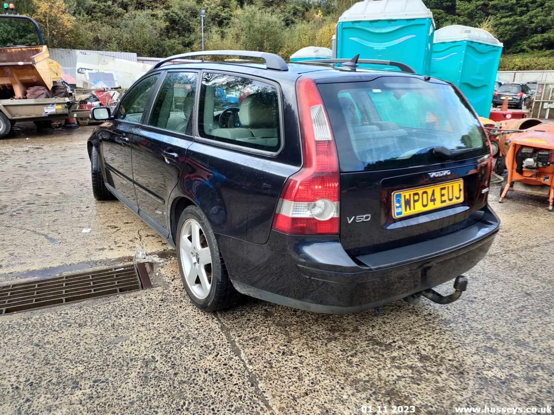 04/04 VOLVO V50 SE D - 1998cc 5dr Estate (Black, 192k) - Image 19 of 39