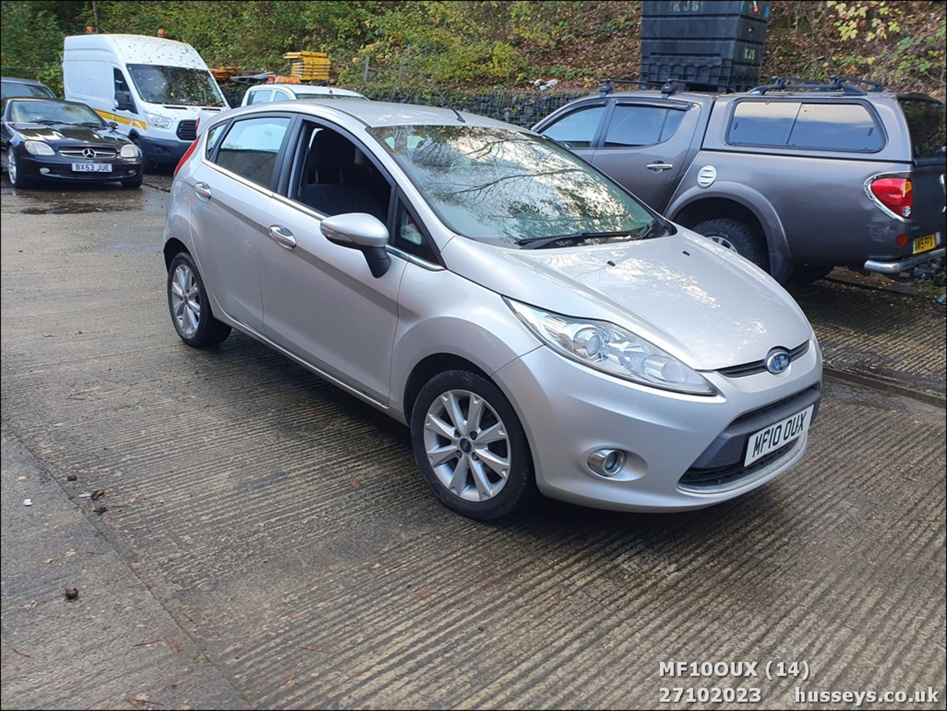 10/10 FORD FIESTA ZETEC 68 TDCI - 1399cc 5dr Hatchback (Silver, 156k) - Image 15 of 67