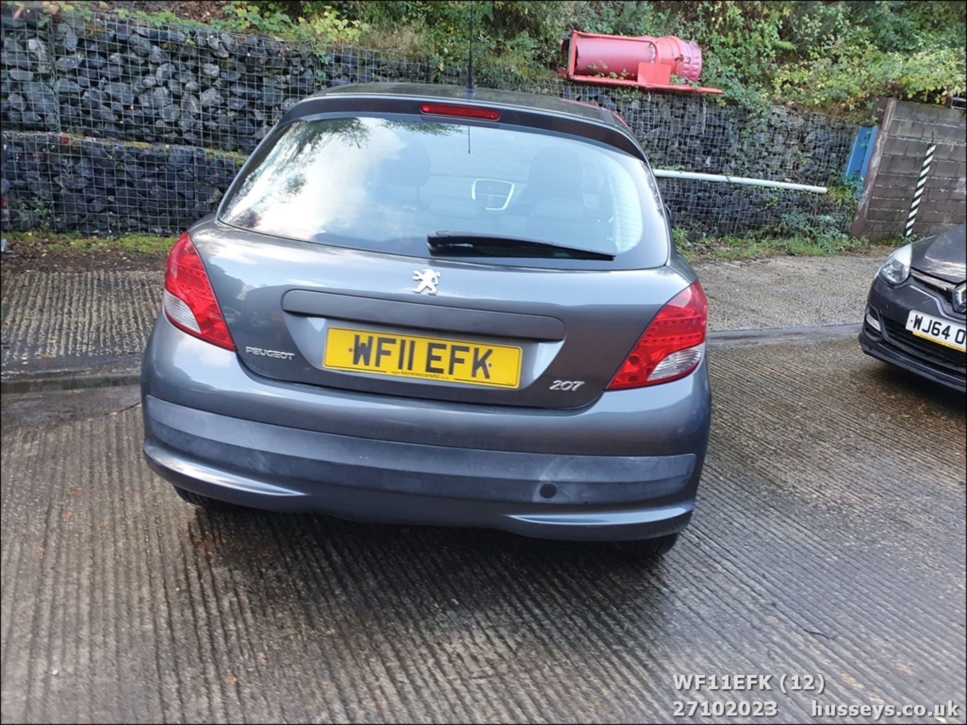 11/11 PEUGEOT 207 ENVY - 1360cc 5dr Hatchback (Grey) - Image 13 of 53