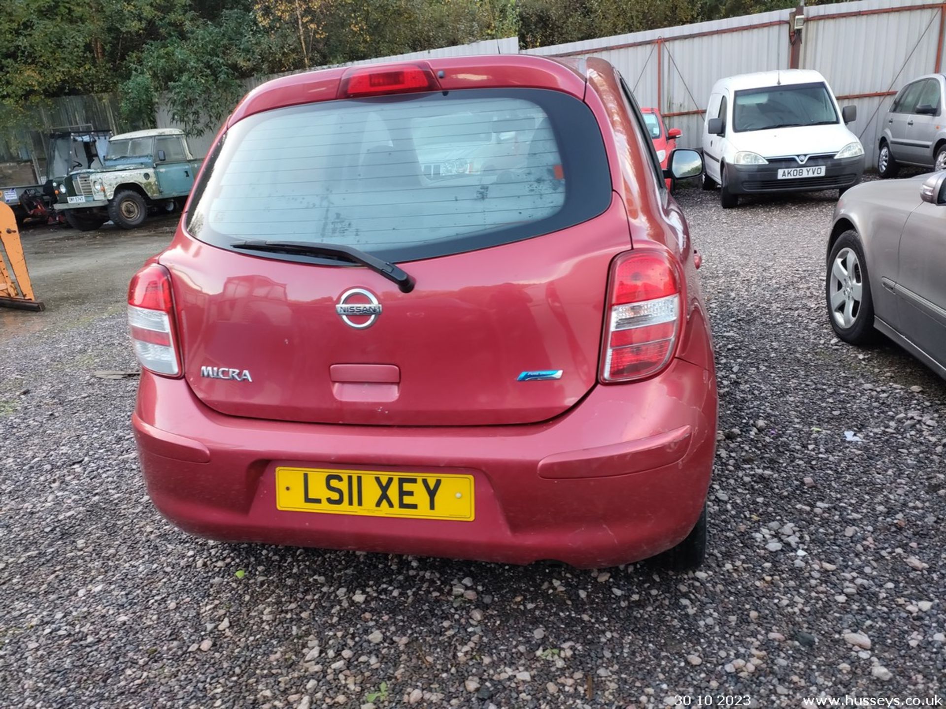 11/11 NISSAN MICRA ACENTA - 1198cc 5dr Hatchback (Red) - Image 18 of 43