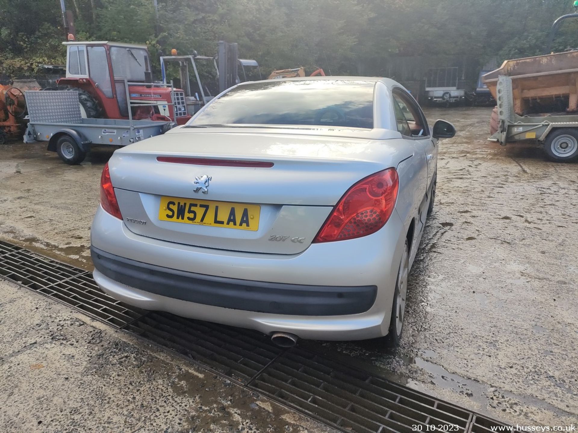 08/57 PEUGEOT 207 GT CC - 1598cc 2dr Convertible (Silver, 69k) - Image 19 of 37