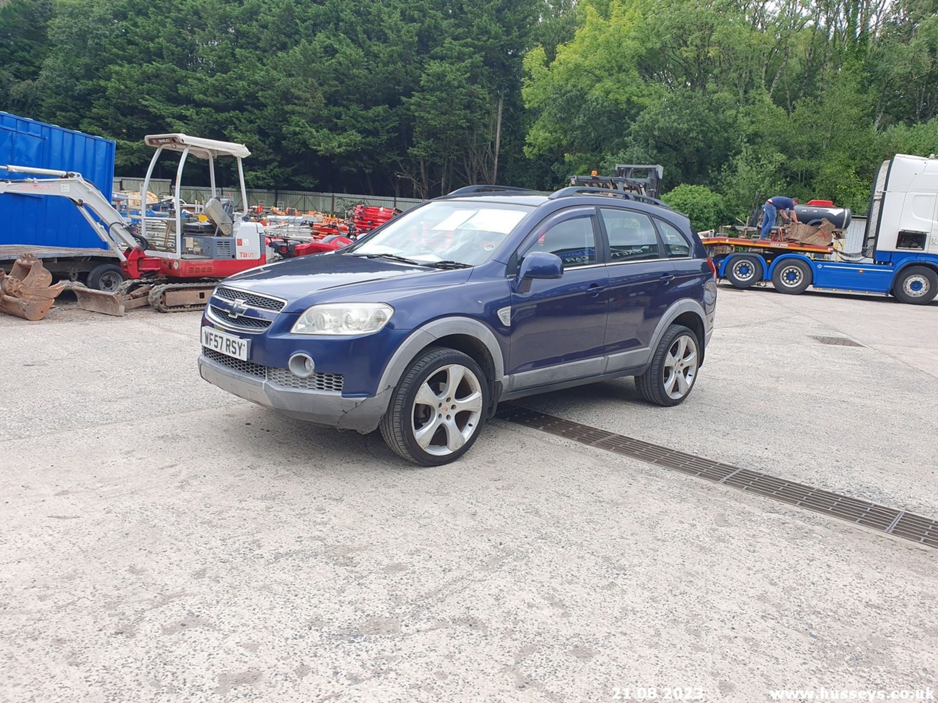 07/57 CHEVROLET CAPTIVA LT 5S VCDI - 1991cc 5dr Estate (Blue, 109k) - Image 33 of 45