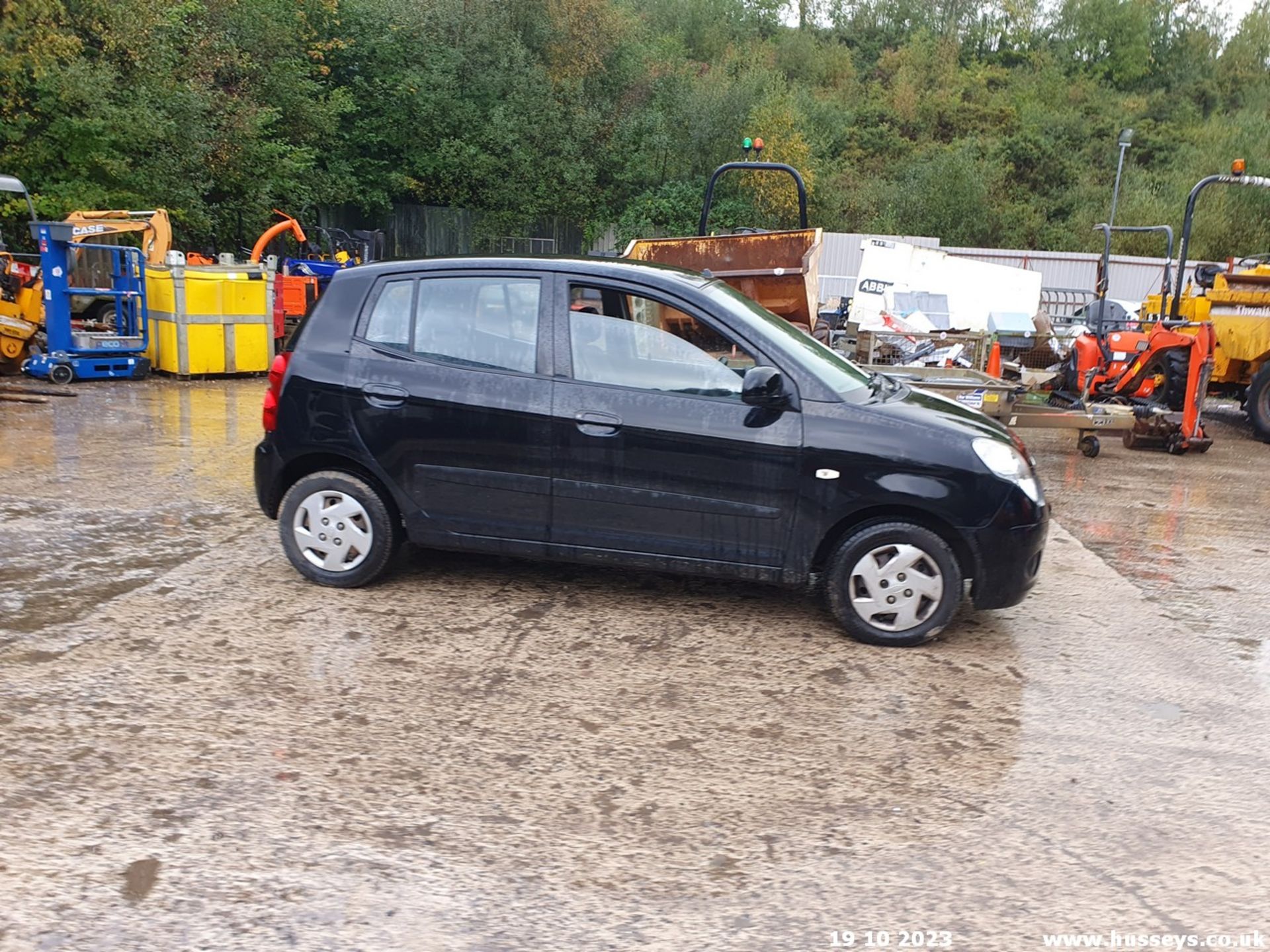 10/10 KIA PICANTO 1 - 999cc 5dr Hatchback (Black, 61k) - Image 9 of 53