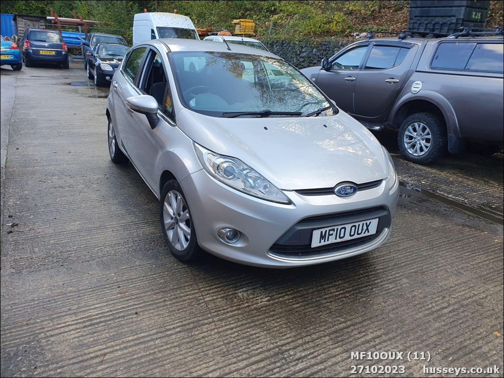 10/10 FORD FIESTA ZETEC 68 TDCI - 1399cc 5dr Hatchback (Silver, 156k) - Image 12 of 67