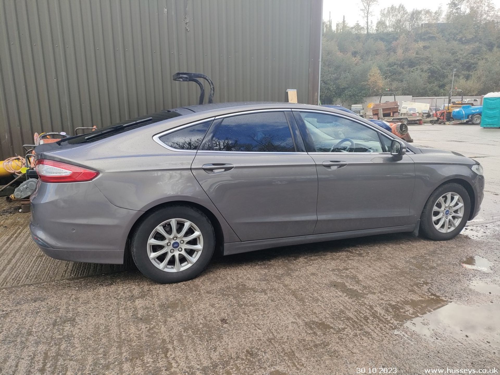 15/15 FORD MONDEO ZETEC ECONETIC TDC - 1560cc 5dr Hatchback (Grey, 175k) - Image 25 of 38