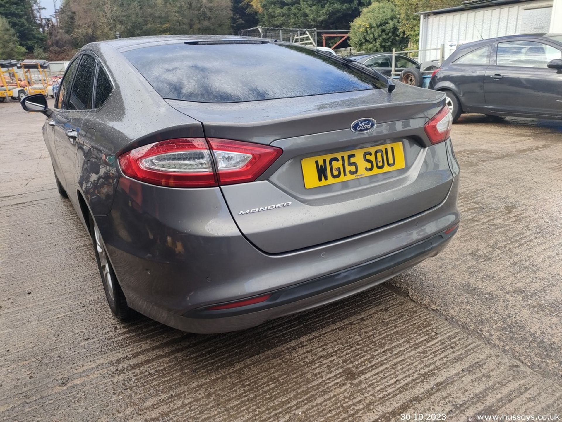 15/15 FORD MONDEO ZETEC ECONETIC TDC - 1560cc 5dr Hatchback (Grey, 175k) - Image 15 of 38