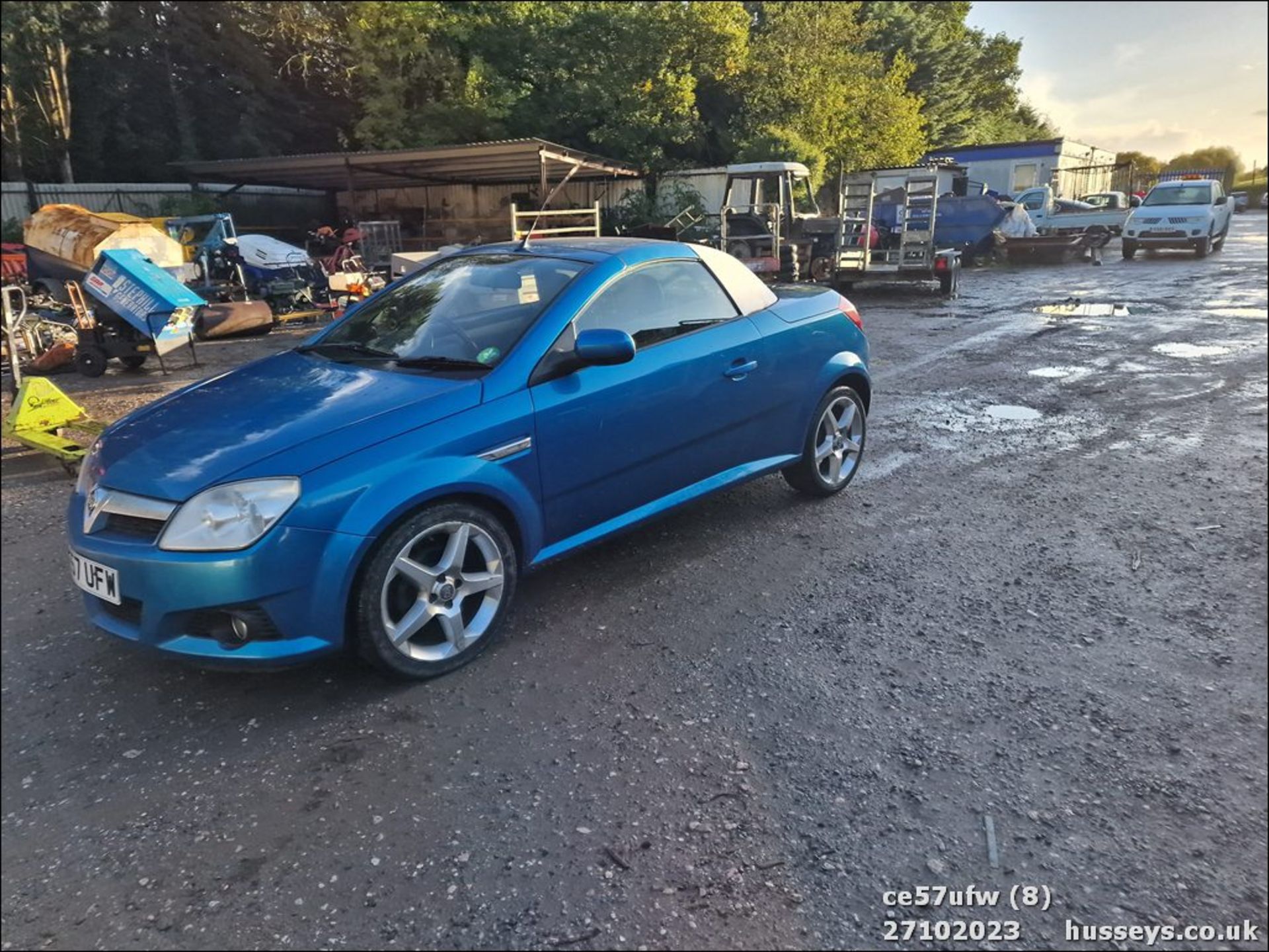 07/57 VAUXHALL TIGRA EXCLUSIV - 1364cc 2dr Convertible (Blue) - Image 34 of 41