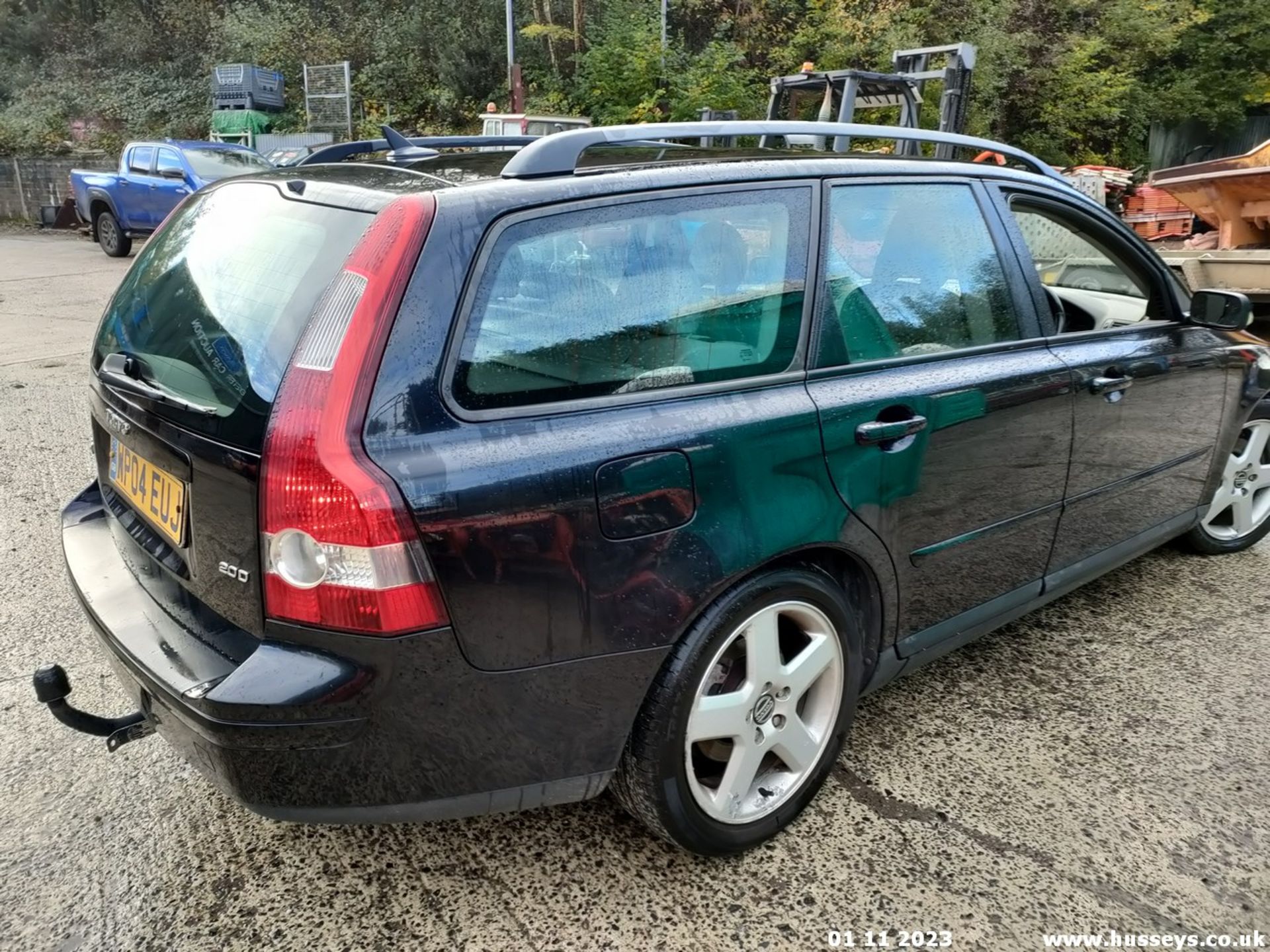 04/04 VOLVO V50 SE D - 1998cc 5dr Estate (Black, 192k) - Image 25 of 39