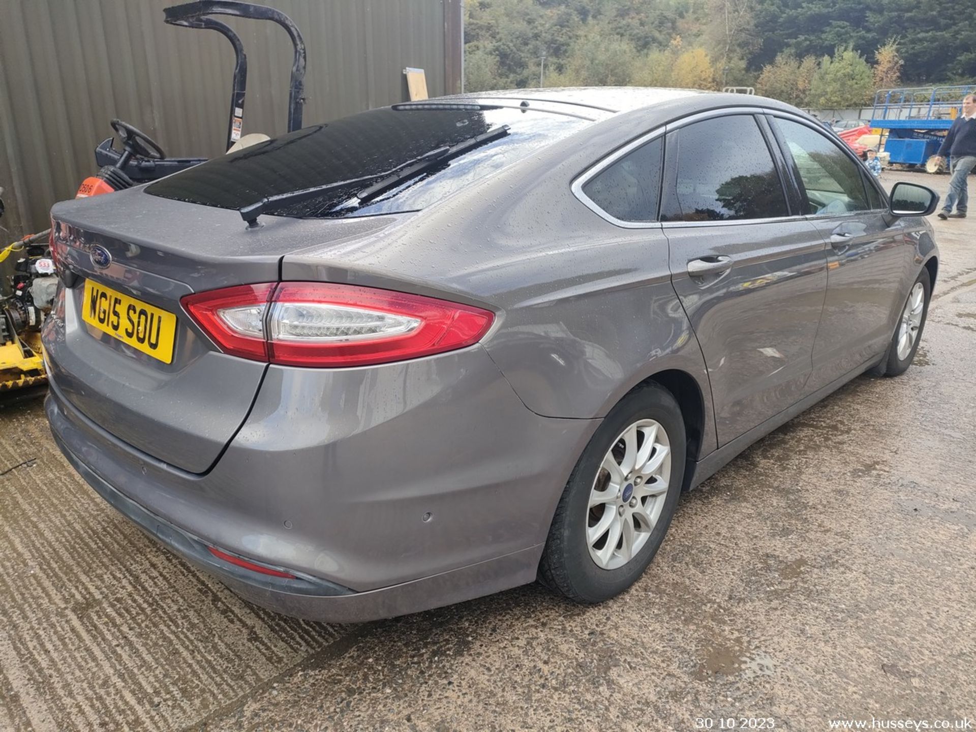 15/15 FORD MONDEO ZETEC ECONETIC TDC - 1560cc 5dr Hatchback (Grey, 175k) - Image 19 of 38