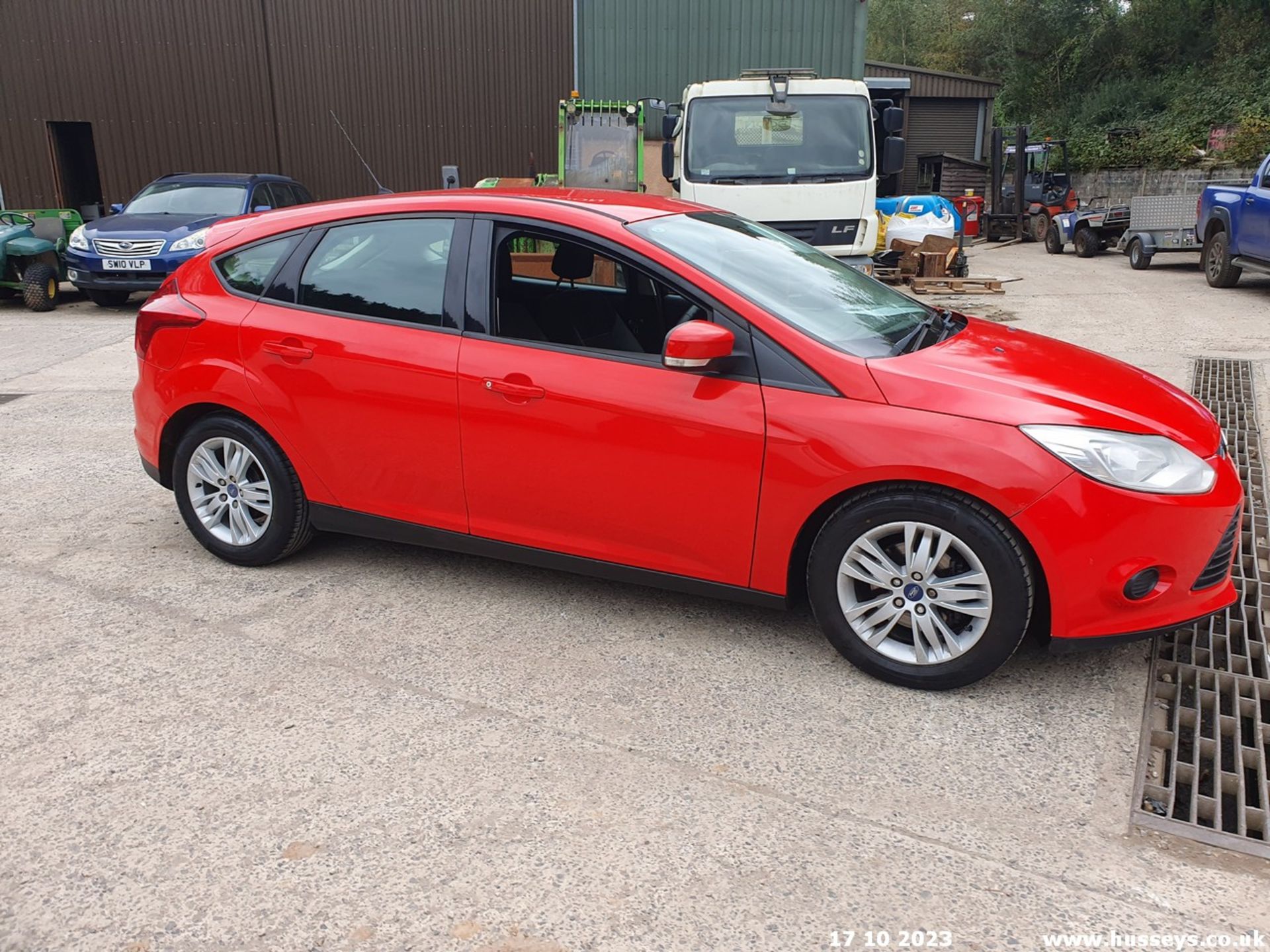 13/13 FORD FOCUS EDGE TDCI 115 - 1560cc 5dr Hatchback (Red, 186k) - Image 18 of 70