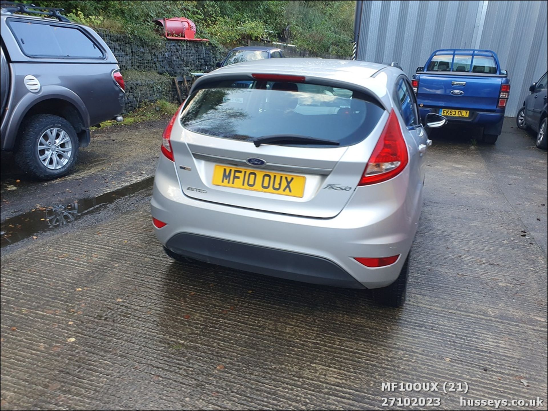 10/10 FORD FIESTA ZETEC 68 TDCI - 1399cc 5dr Hatchback (Silver, 156k) - Image 22 of 67