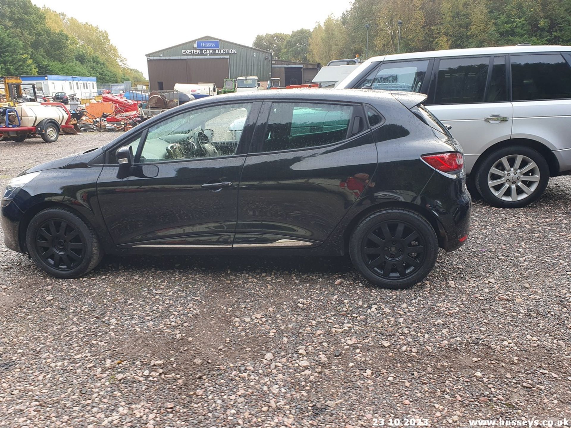 13/13 RENAULT CLIO D-QUE S M-NAV NRG DC - 1461cc 5dr Hatchback (Black, 147k) - Image 50 of 62