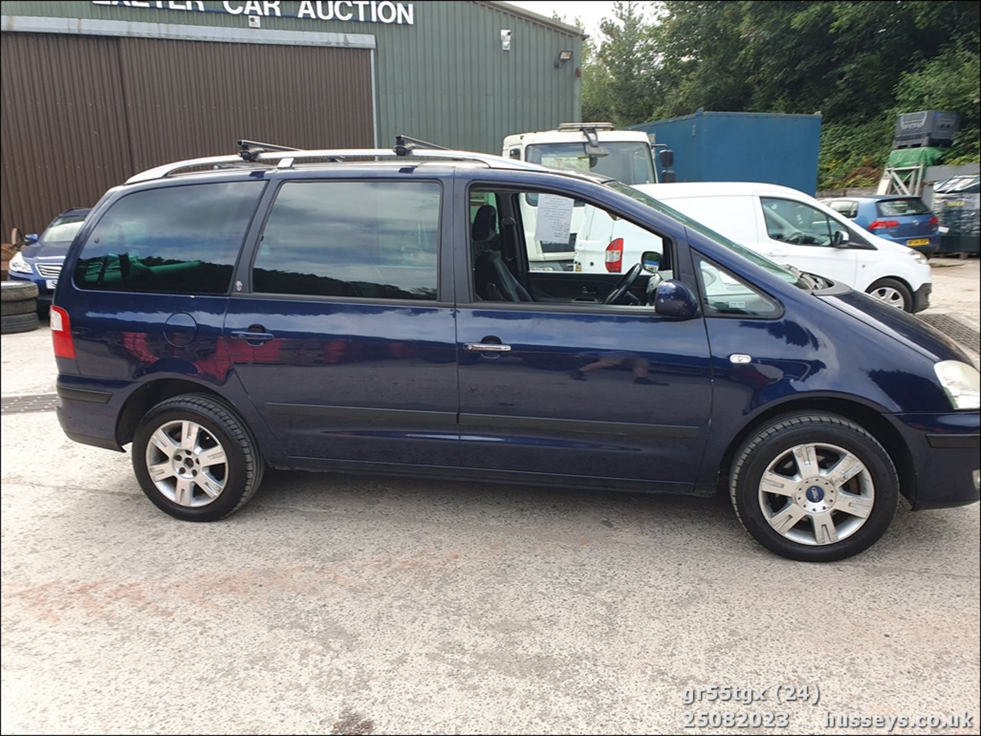 06/55 FORD GALAXY GHIA TDI - 1896cc 5dr MPV (Blue, 135k) - Image 26 of 62