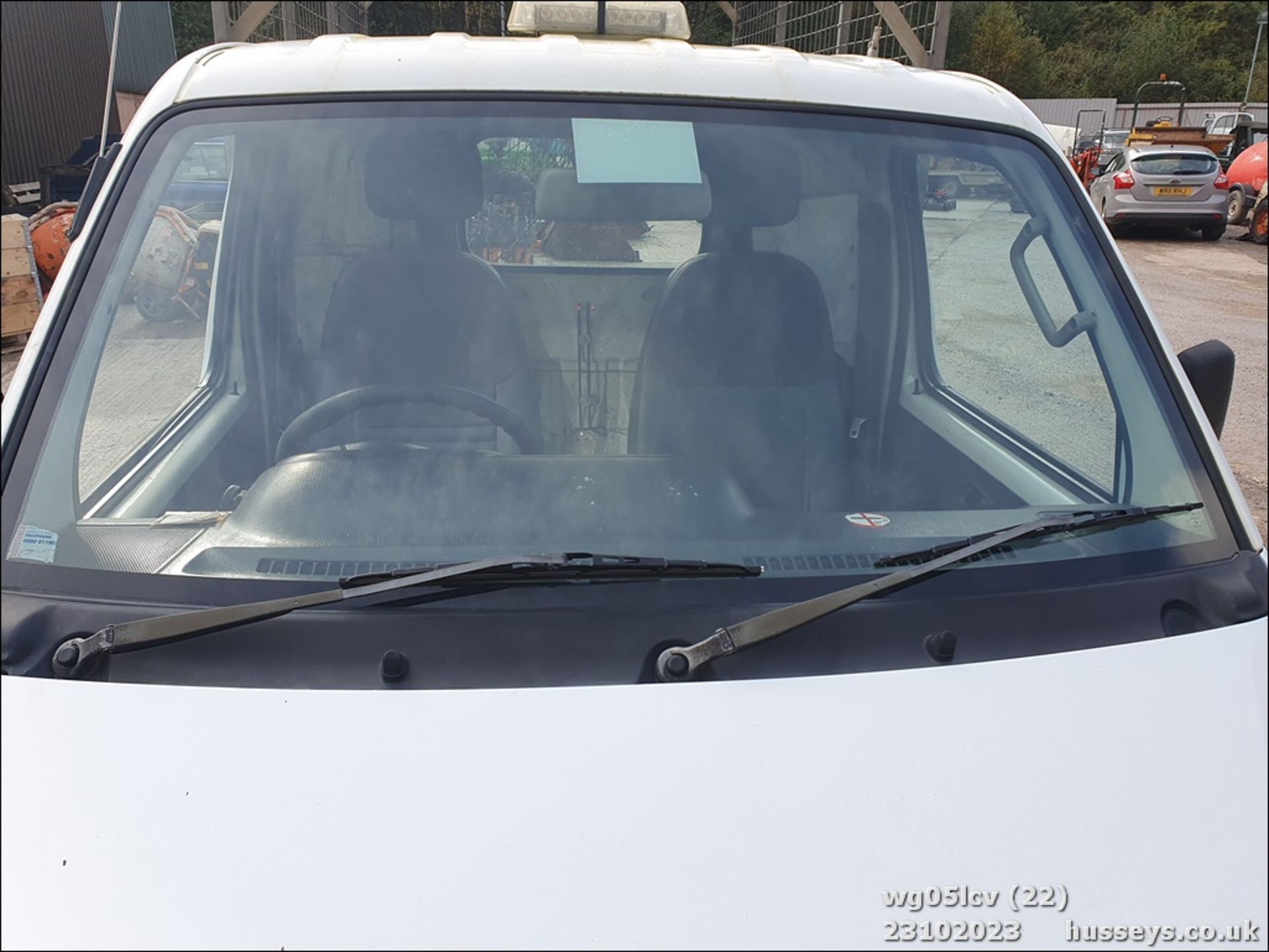 05/05 SUZUKI CARRY - 1298cc 2dr Pickup (White, 93k) - Image 23 of 30