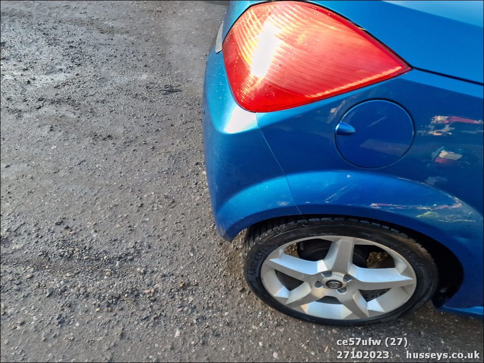 07/57 VAUXHALL TIGRA EXCLUSIV - 1364cc 2dr Convertible (Blue) - Image 15 of 41