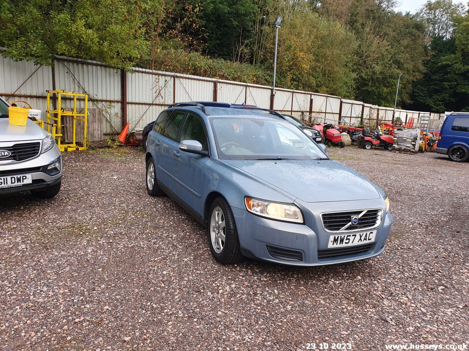 08/57 VOLVO V50 S D - 1998cc 5dr Estate (Blue, 136k) - Image 53 of 56