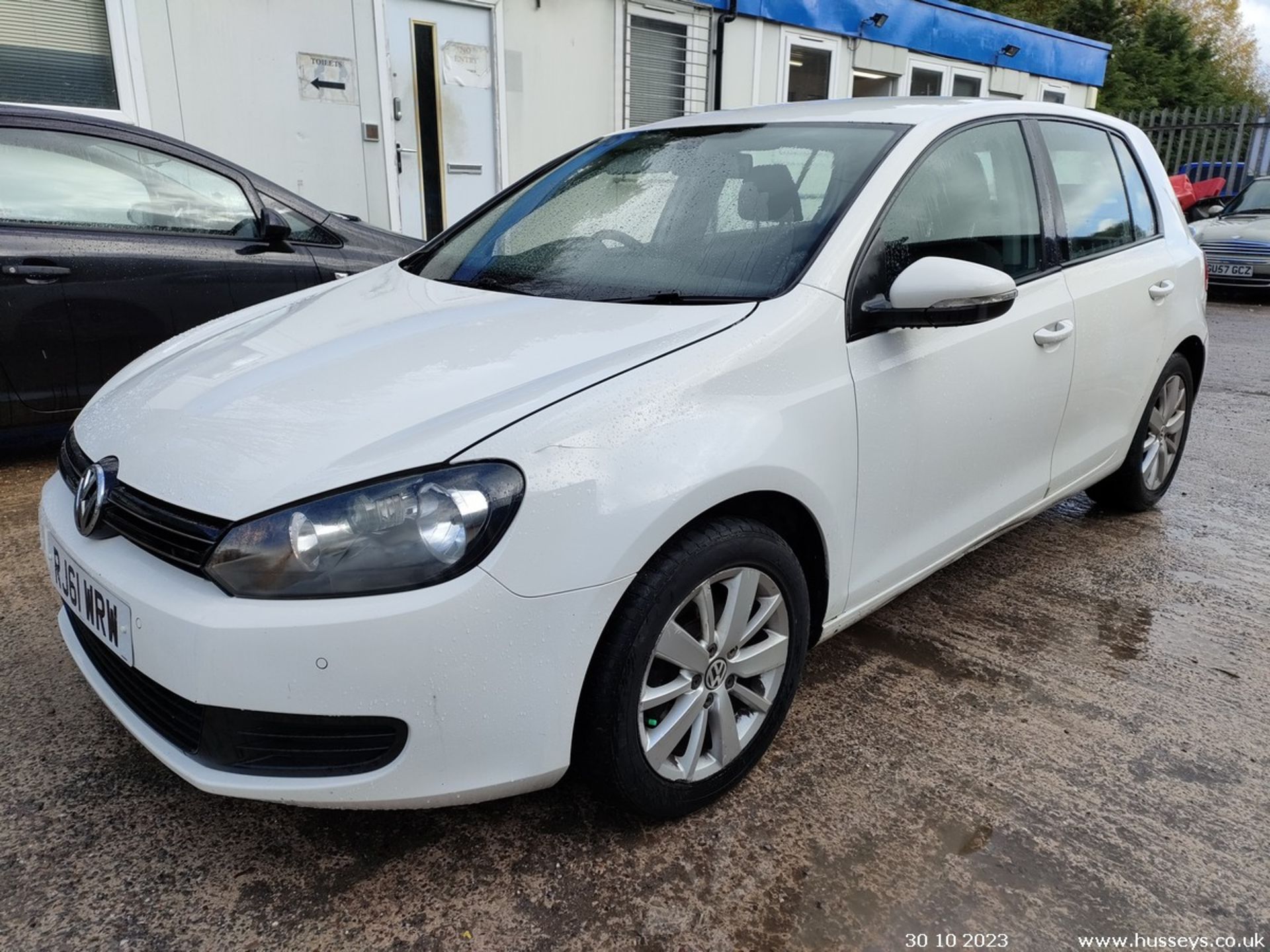 12/61 VOLKSWAGEN GOLF MATCH TDI BLUETECH - 1598cc 5dr Hatchback (White, 160k) - Image 9 of 42