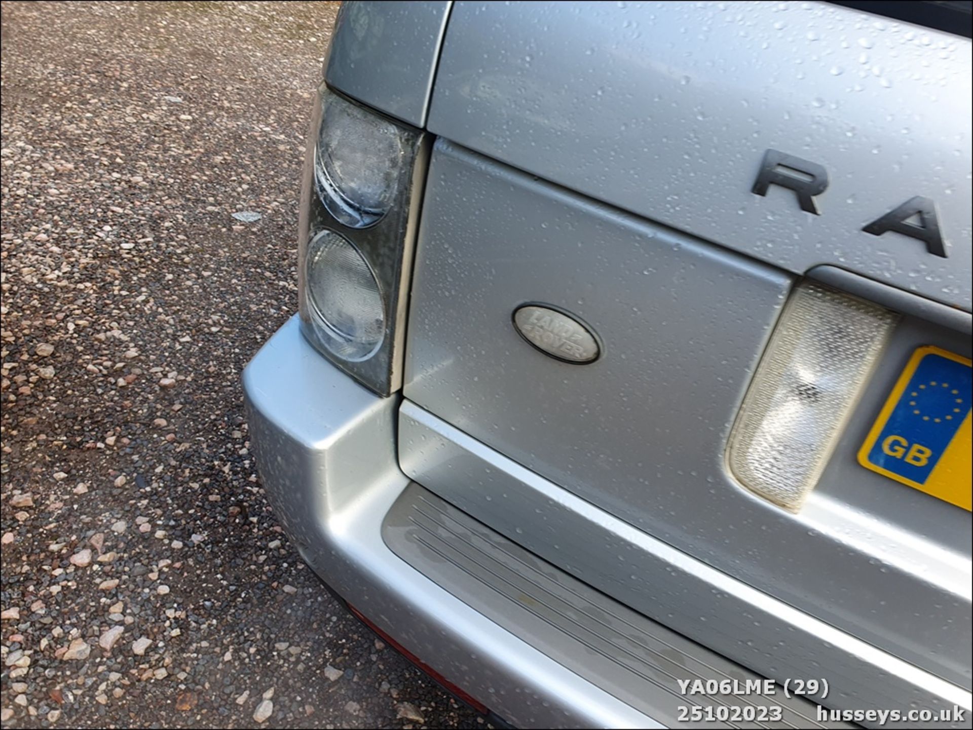 06/06 LAND ROVER RANGEROVER V8 SC AUTO - 4197cc 5dr Estate (Silver, 154k) - Image 30 of 44