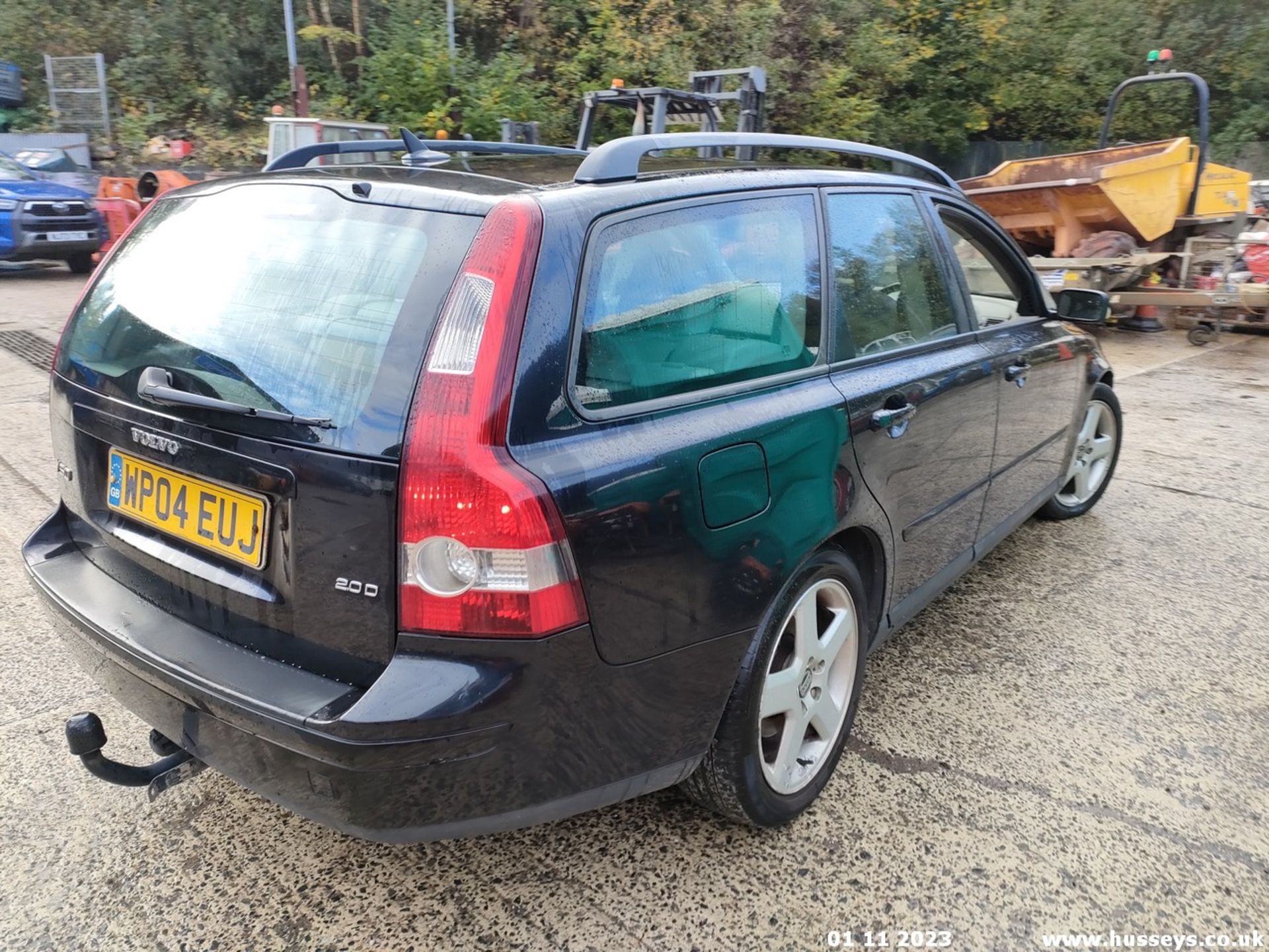 04/04 VOLVO V50 SE D - 1998cc 5dr Estate (Black, 192k) - Image 24 of 39