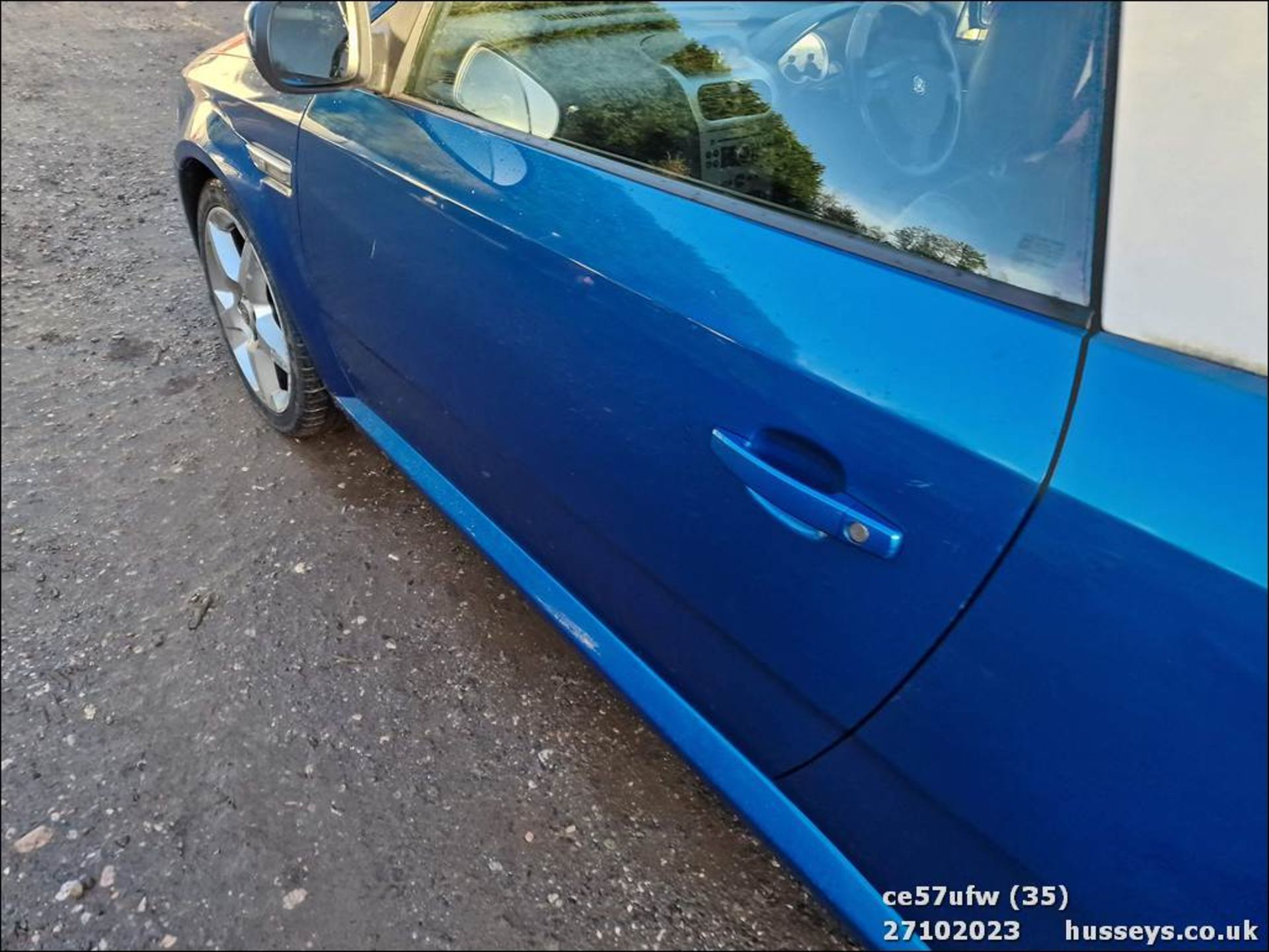 07/57 VAUXHALL TIGRA EXCLUSIV - 1364cc 2dr Convertible (Blue) - Image 7 of 41