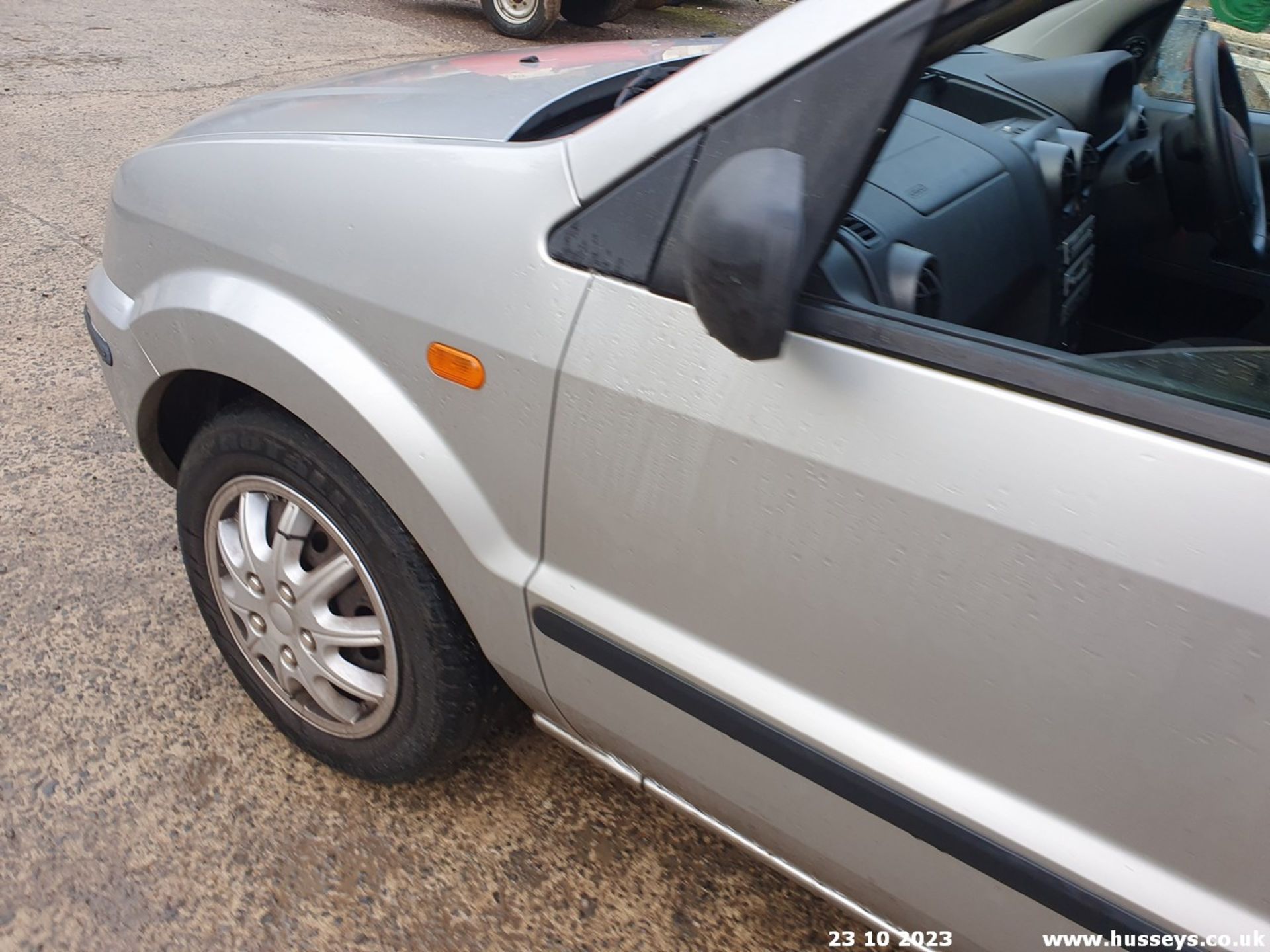 04/04 FORD FUSION 2 16V - 1388cc 5dr Hatchback (Silver, 106k) - Image 14 of 54