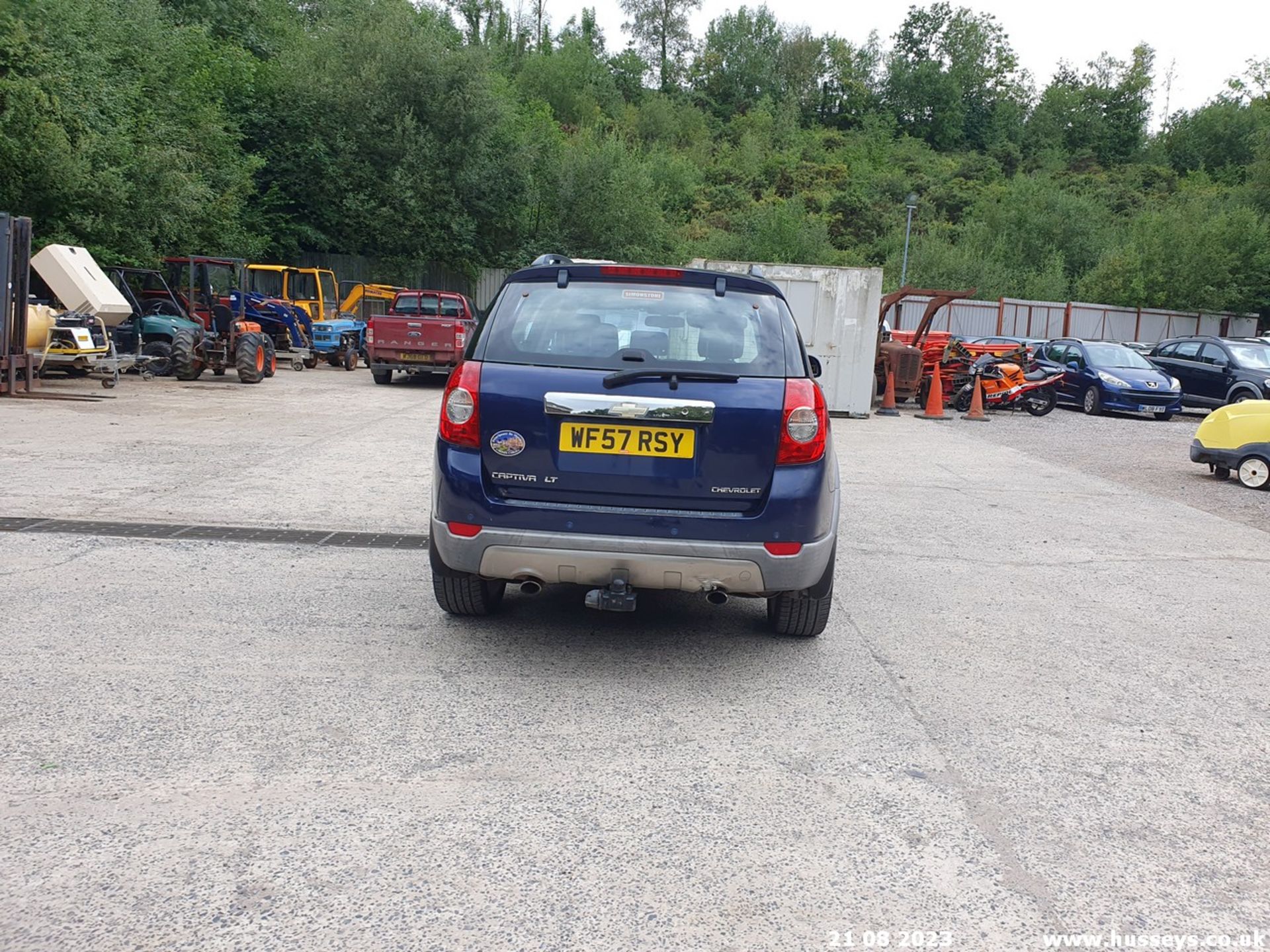 07/57 CHEVROLET CAPTIVA LT 5S VCDI - 1991cc 5dr Estate (Blue, 109k) - Image 19 of 45