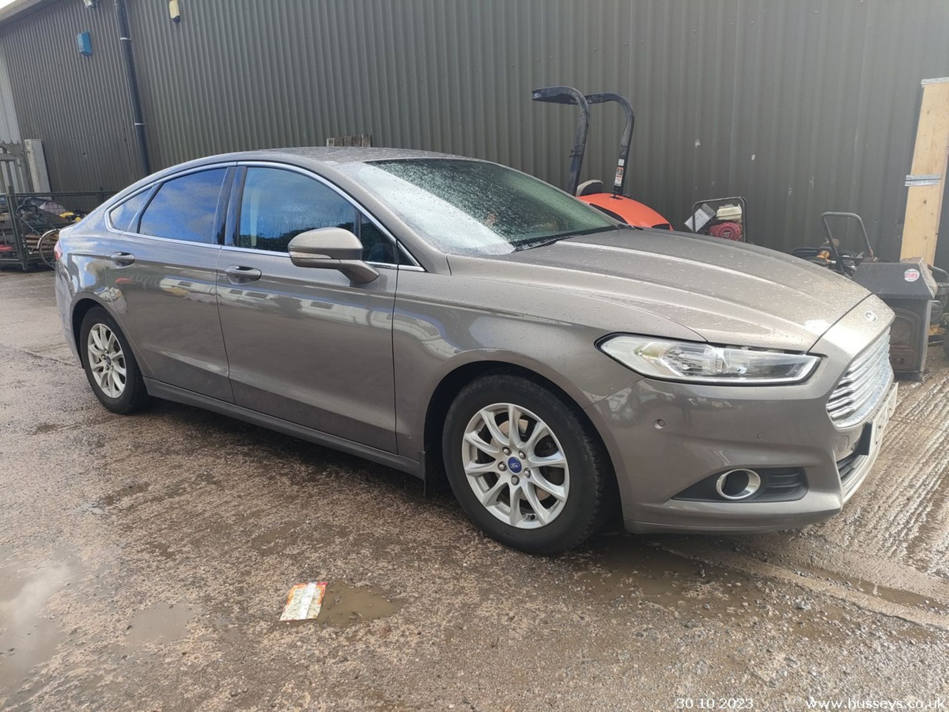 15/15 FORD MONDEO ZETEC ECONETIC TDC - 1560cc 5dr Hatchback (Grey, 175k) - Image 2 of 38