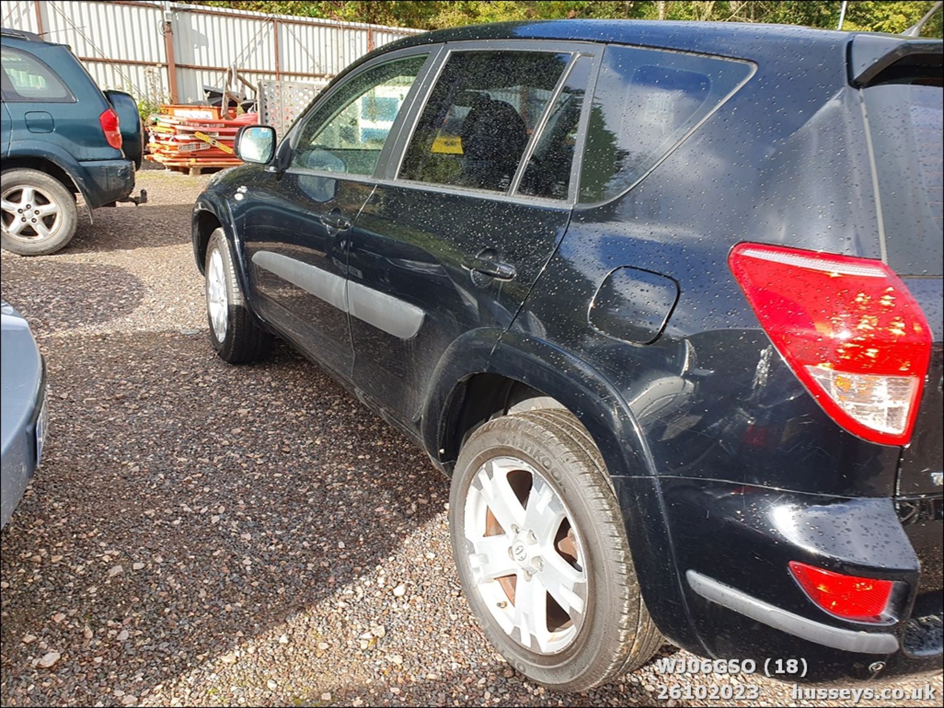 09/09 TOYOTA RAV4 SR180 D-4D - 2231cc 5dr Estate (Black, 101k) - Image 19 of 53