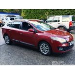 13/62 RENAULT MEGANE EXPRESSION PLUS DC - 1461cc 5dr Estate (Red, 211k)