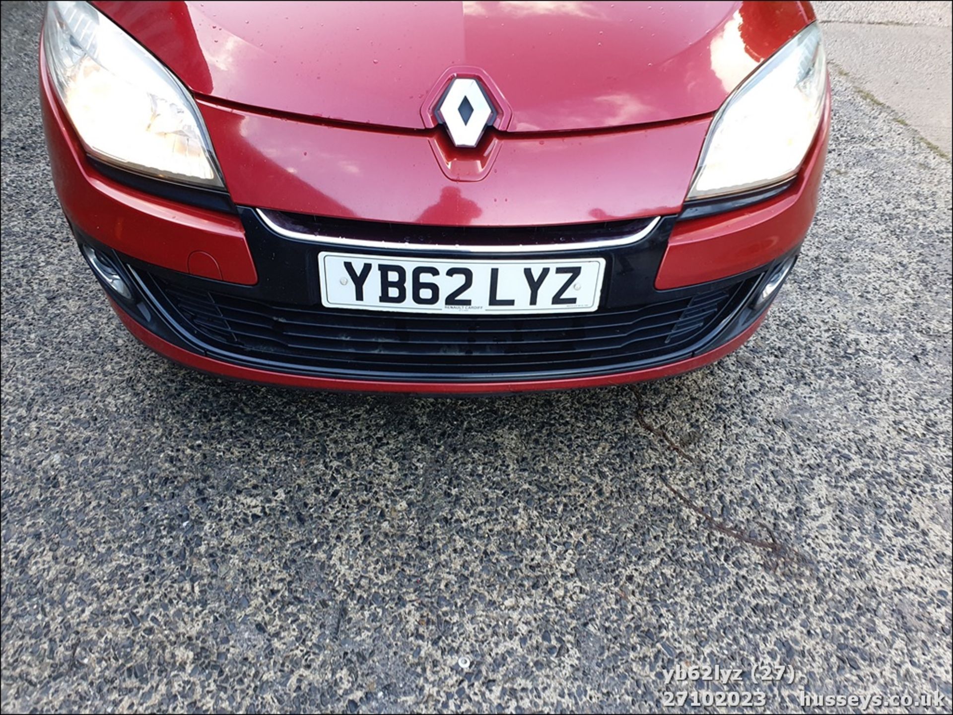 13/62 RENAULT MEGANE EXPRESSION PLUS DC - 1461cc 5dr Estate (Red, 211k) - Image 28 of 57