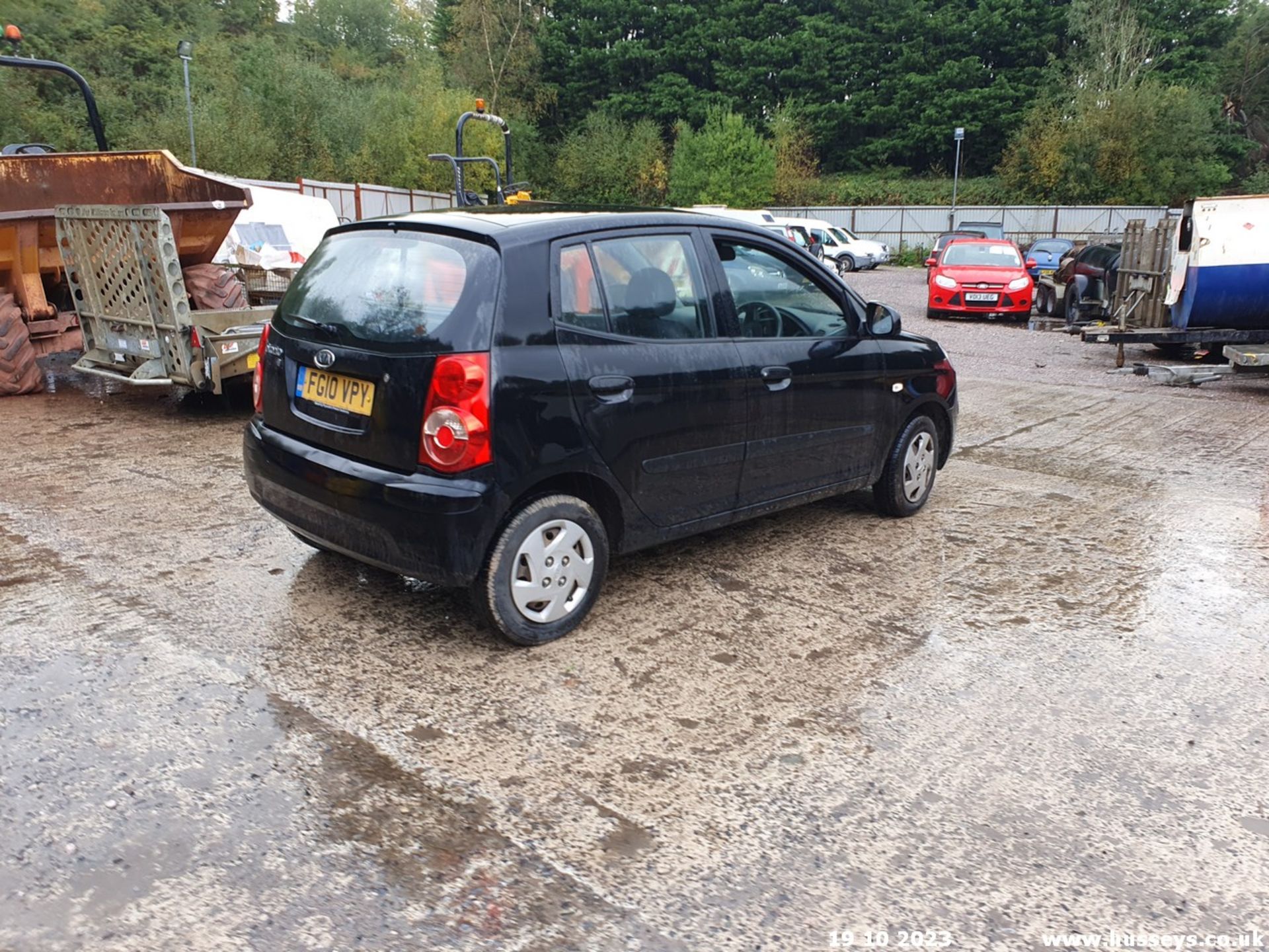 10/10 KIA PICANTO 1 - 999cc 5dr Hatchback (Black, 61k) - Image 14 of 53