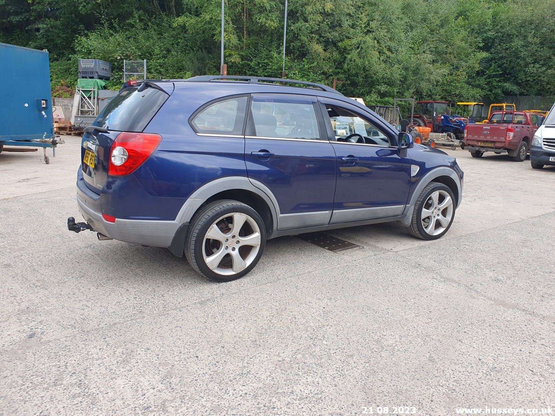 07/57 CHEVROLET CAPTIVA LT 5S VCDI - 1991cc 5dr Estate (Blue, 109k) - Image 14 of 45