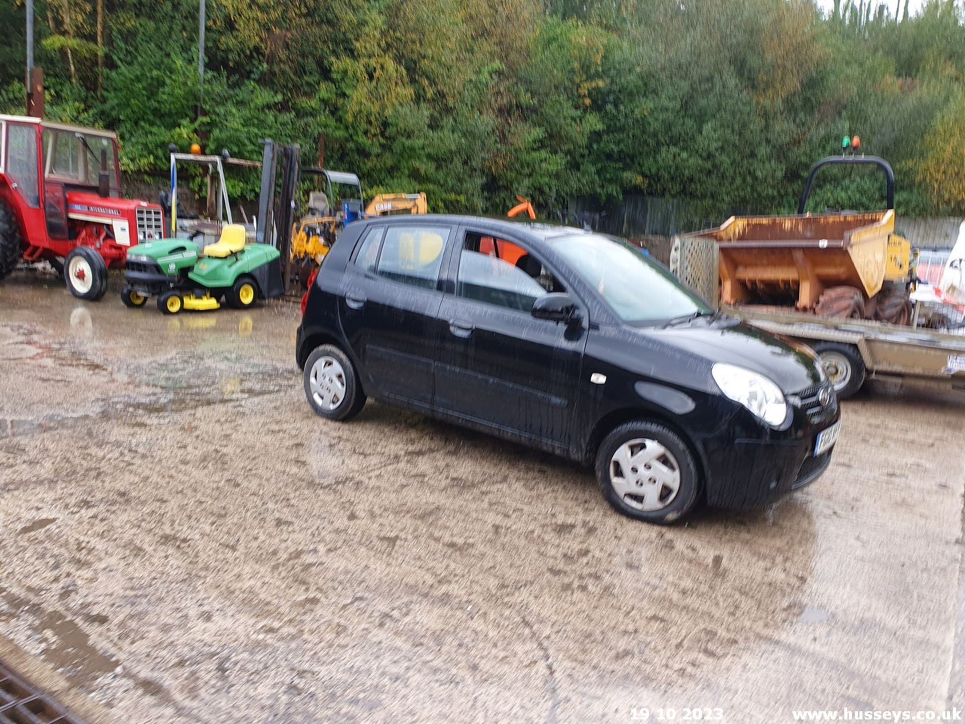 10/10 KIA PICANTO 1 - 999cc 5dr Hatchback (Black, 61k) - Image 6 of 53