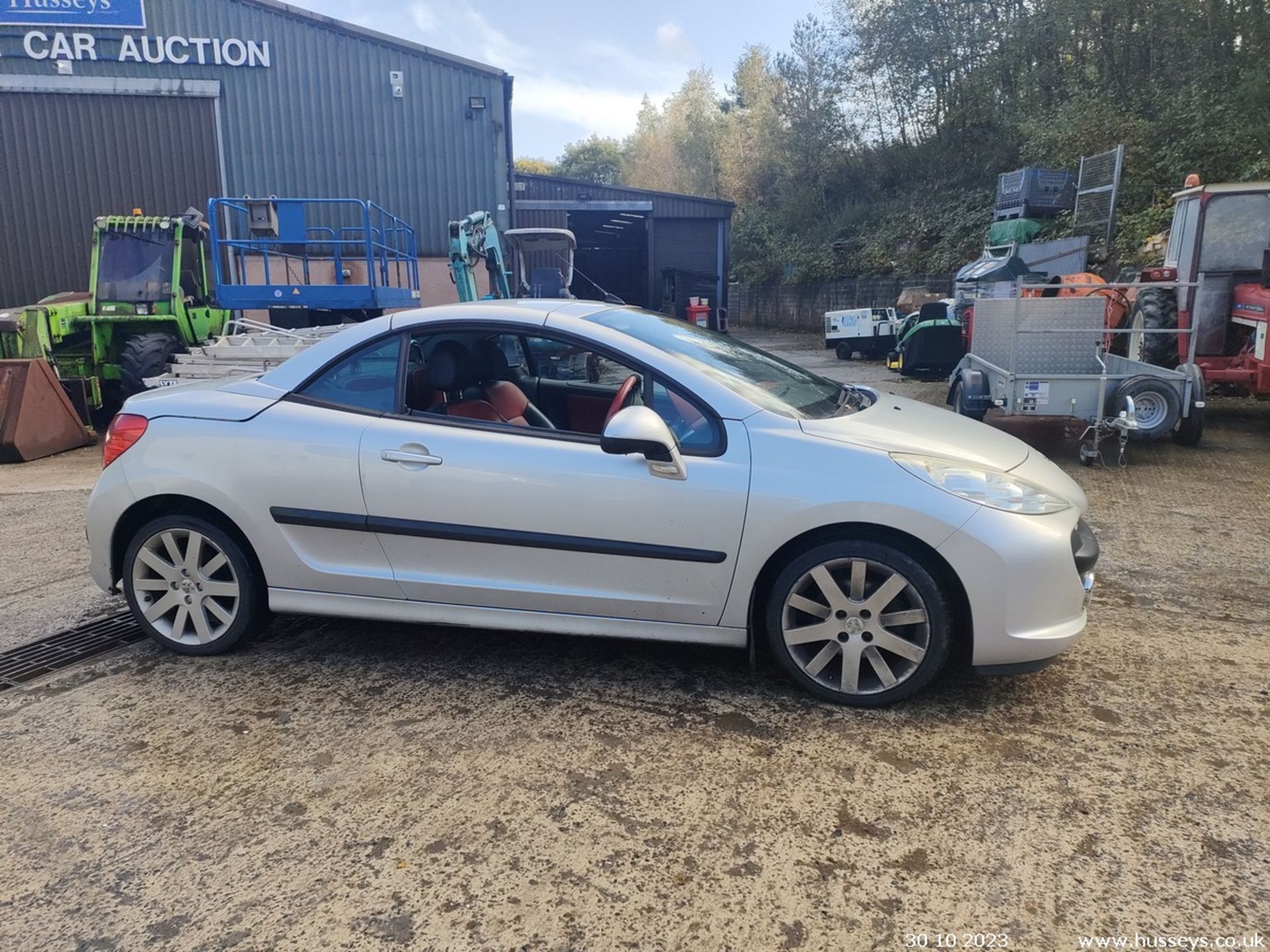 08/57 PEUGEOT 207 GT CC - 1598cc 2dr Convertible (Silver, 69k) - Image 26 of 37