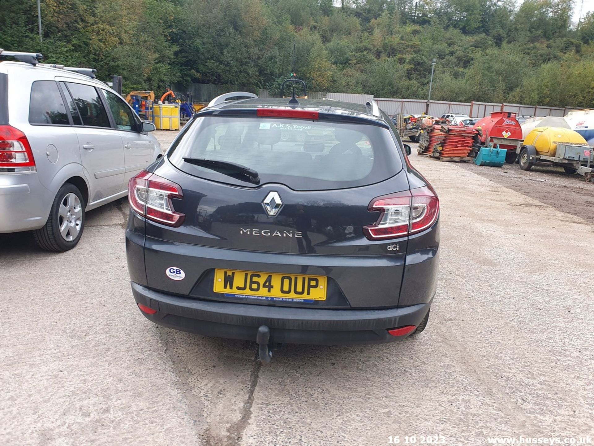 14/64 RENAULT MEGANE D-QUE TT ENERGY DC - 1461cc 5dr Estate (Grey, 125k) - Image 14 of 56