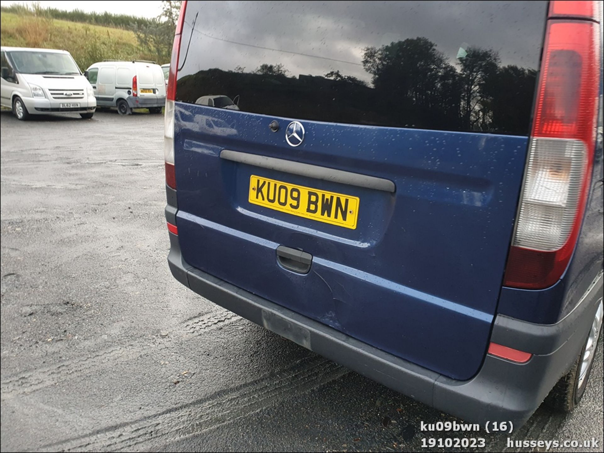 09/09 MERCEDES VITO 111 CDI XLONG - 2148cc 5dr Minibus (Blue) - Image 17 of 38