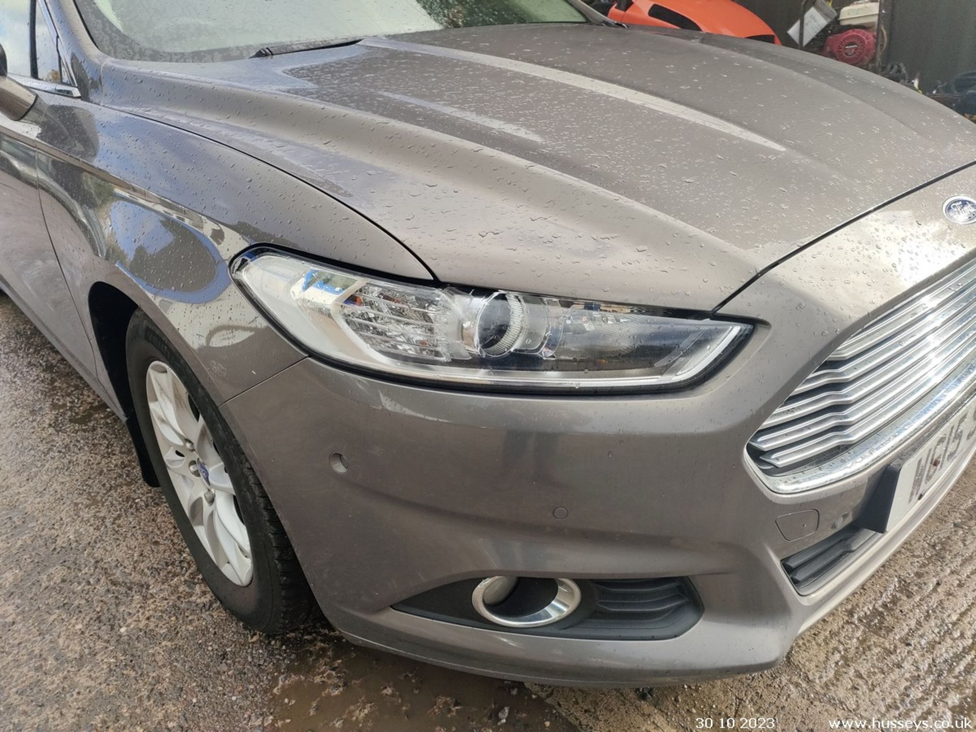 15/15 FORD MONDEO ZETEC ECONETIC TDC - 1560cc 5dr Hatchback (Grey, 175k) - Image 4 of 38