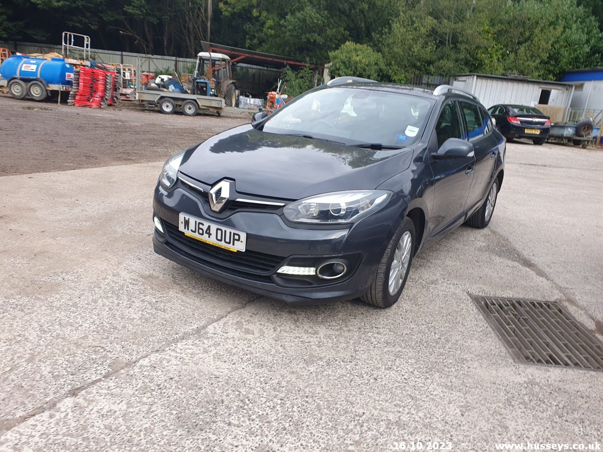 14/64 RENAULT MEGANE D-QUE TT ENERGY DC - 1461cc 5dr Estate (Grey, 125k) - Image 21 of 56