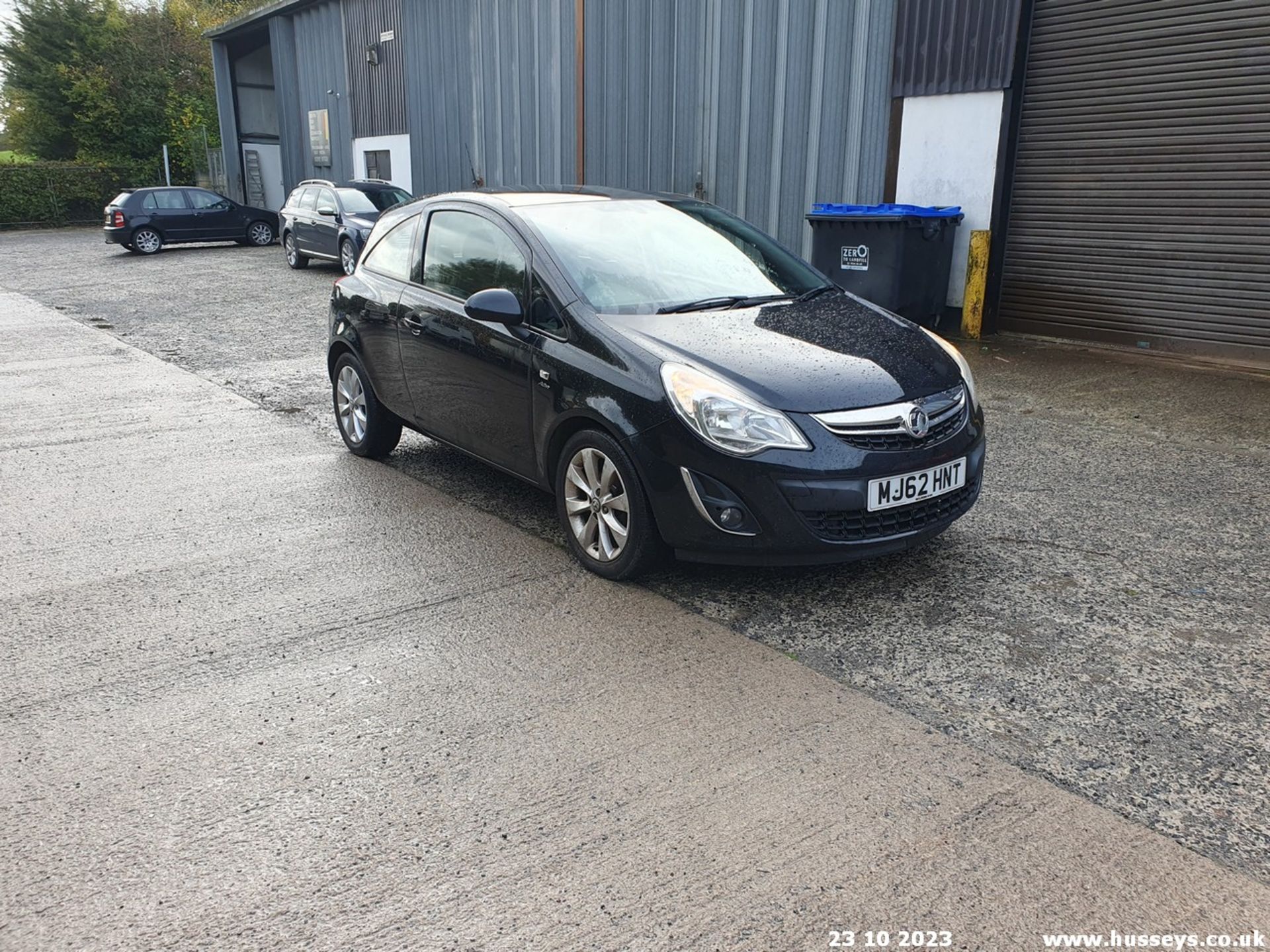 12/62 VAUXHALL CORSA ACTIVE AC - 1229cc 3dr Hatchback (Black, 92k) - Image 2 of 54