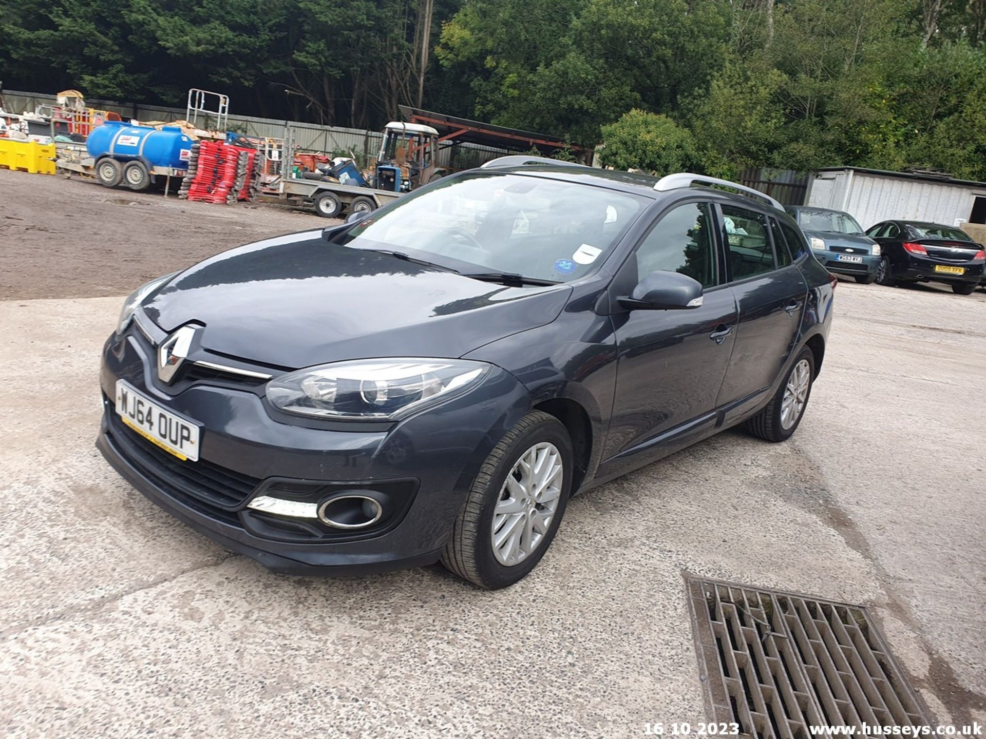 14/64 RENAULT MEGANE D-QUE TT ENERGY DC - 1461cc 5dr Estate (Grey, 125k) - Image 20 of 56