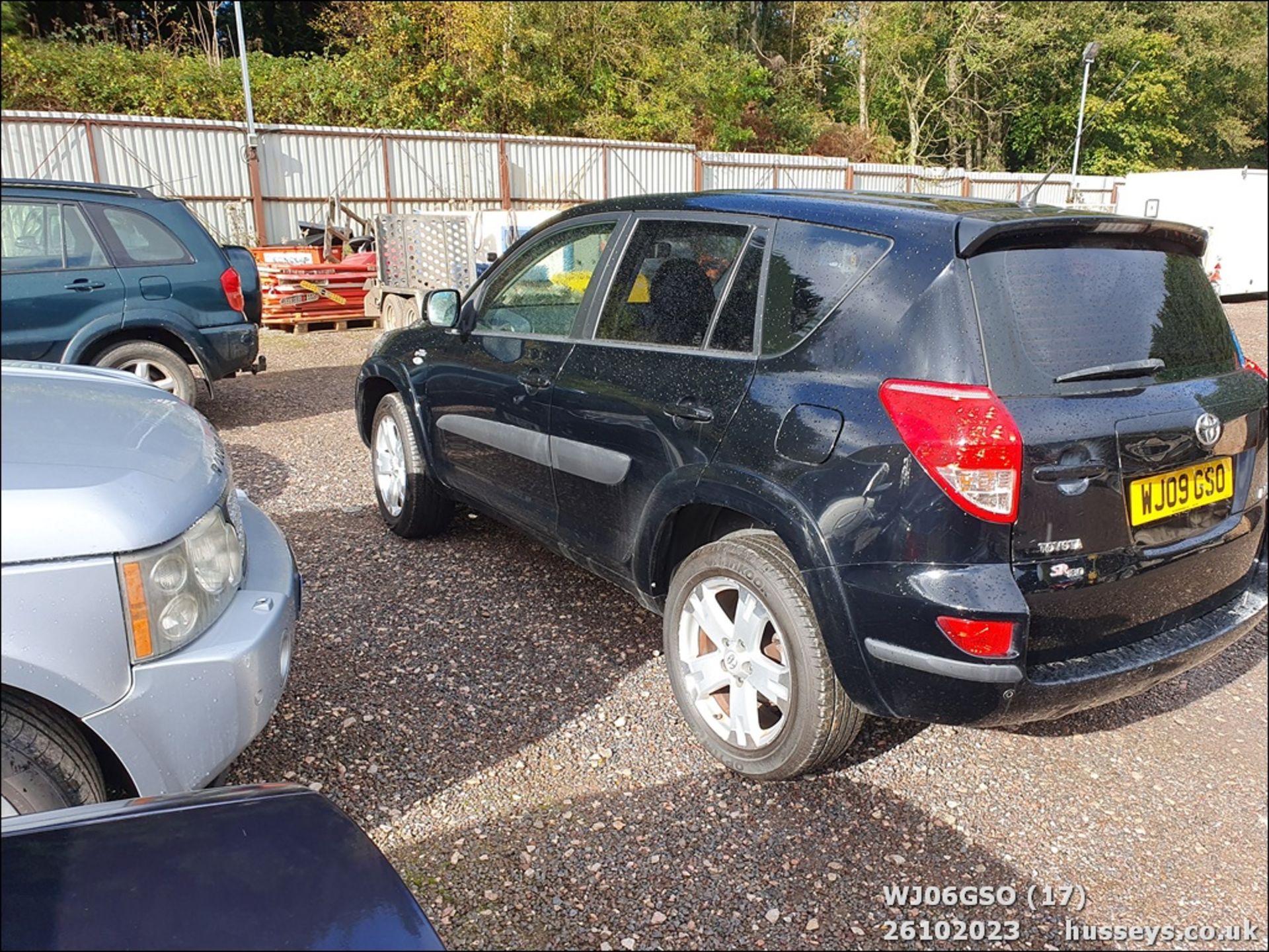 09/09 TOYOTA RAV4 SR180 D-4D - 2231cc 5dr Estate (Black, 101k) - Image 18 of 53