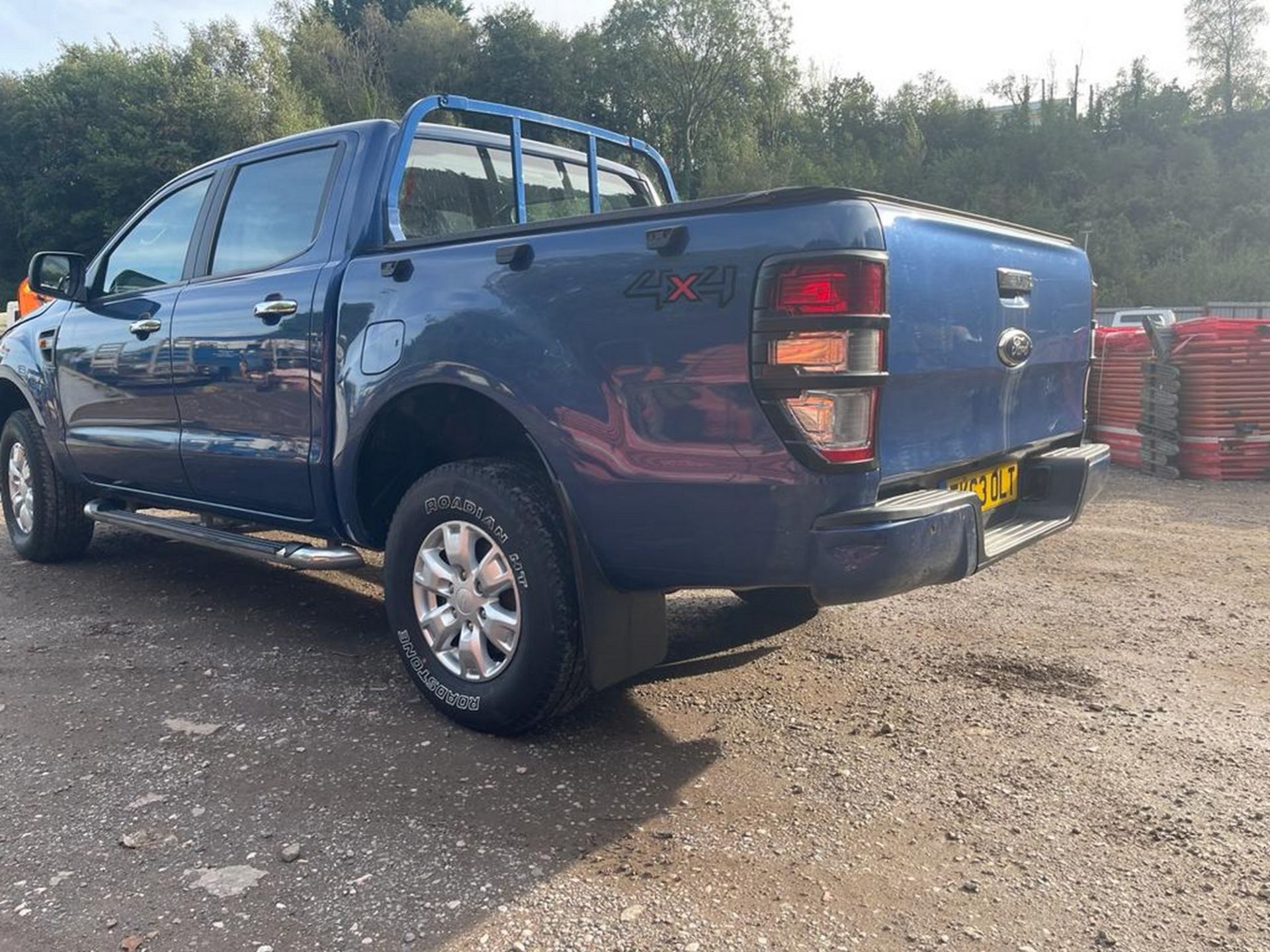 13/63 FORD RANGER XLT 4X4 TDCI - 2198cc 4dr 4x4 (Blue, 113k) - Image 4 of 18