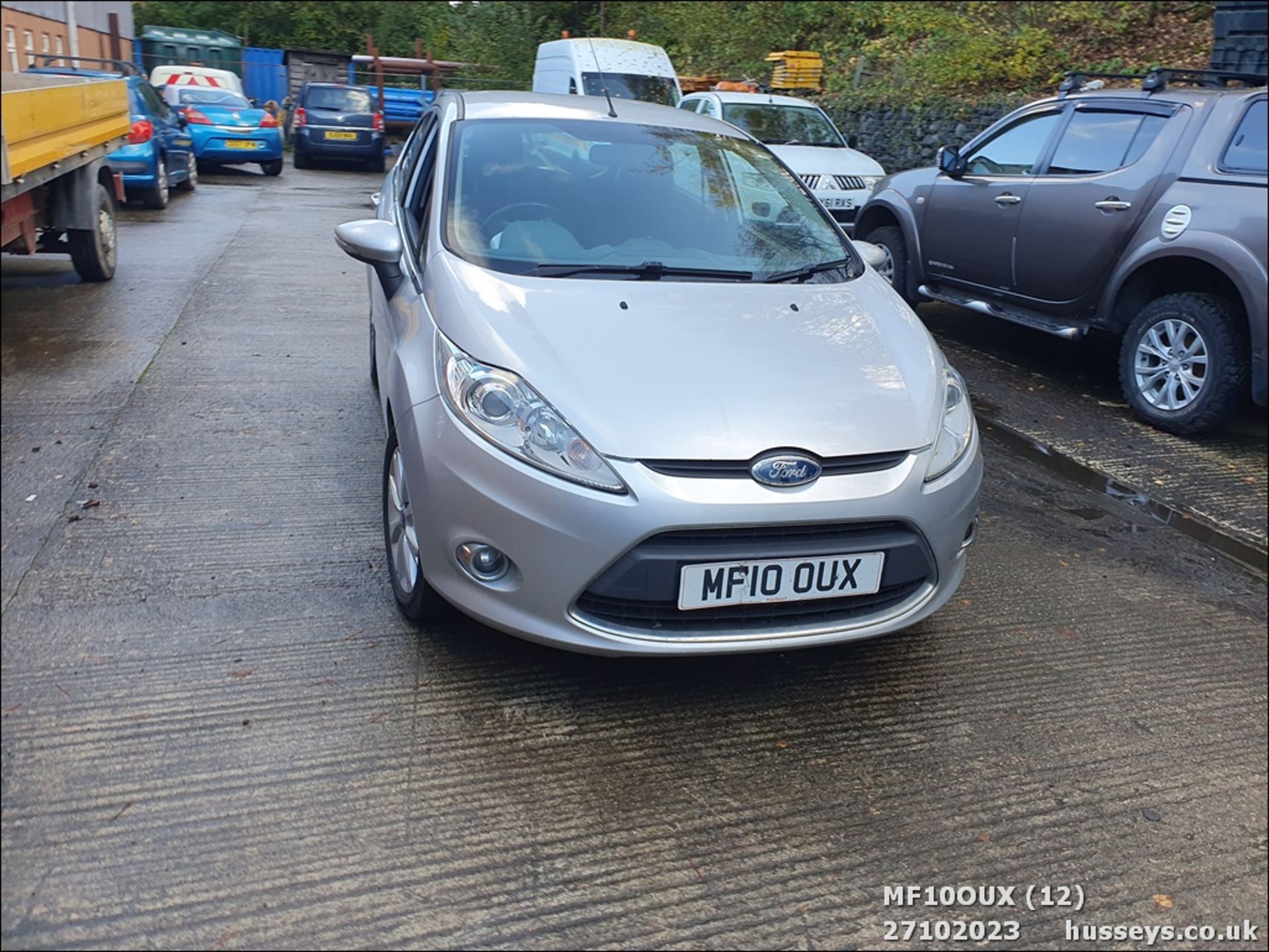 10/10 FORD FIESTA ZETEC 68 TDCI - 1399cc 5dr Hatchback (Silver, 156k) - Image 13 of 67