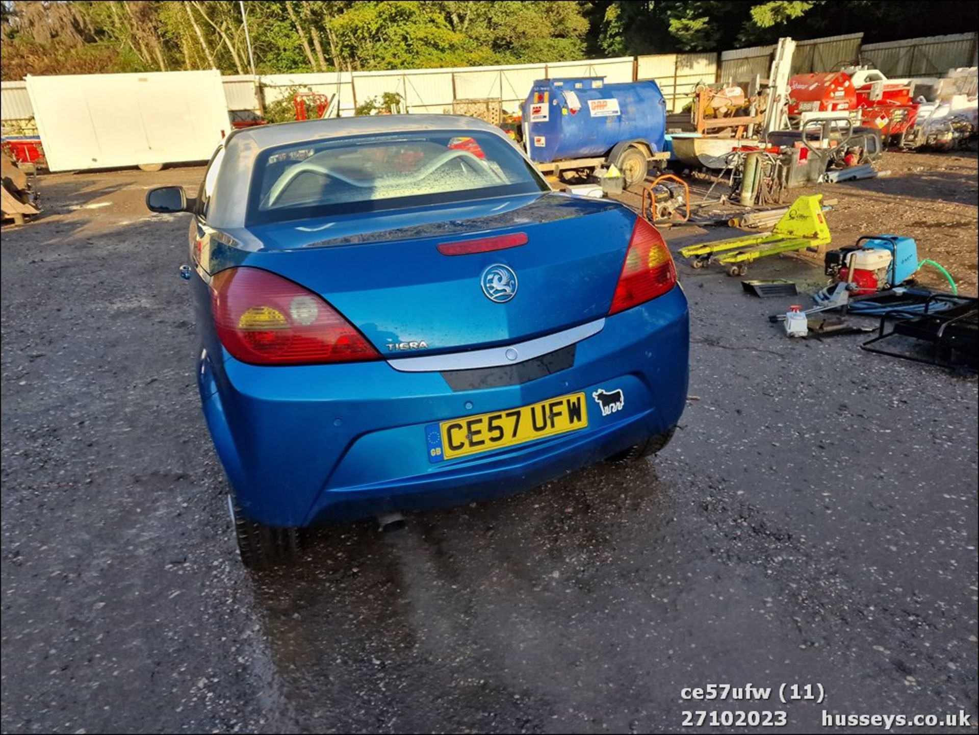 07/57 VAUXHALL TIGRA EXCLUSIV - 1364cc 2dr Convertible (Blue) - Image 31 of 41